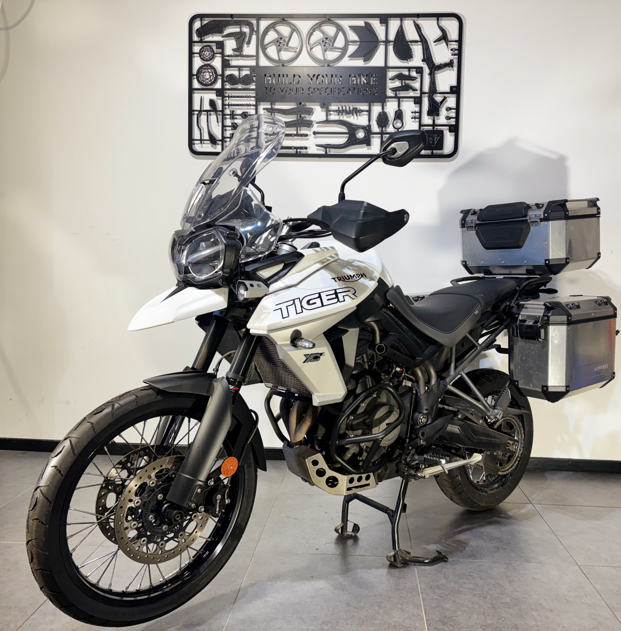 TRIUMPH TIGER 800 XCA