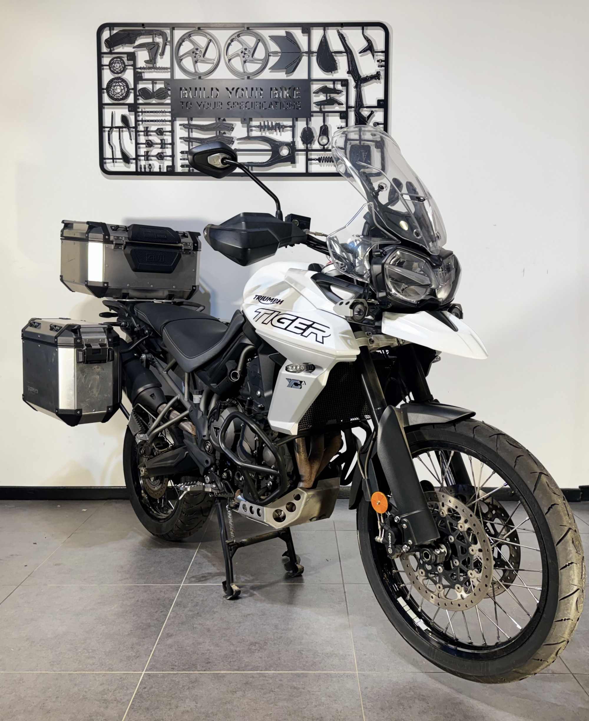 TRIUMPH TIGER 800 XCA