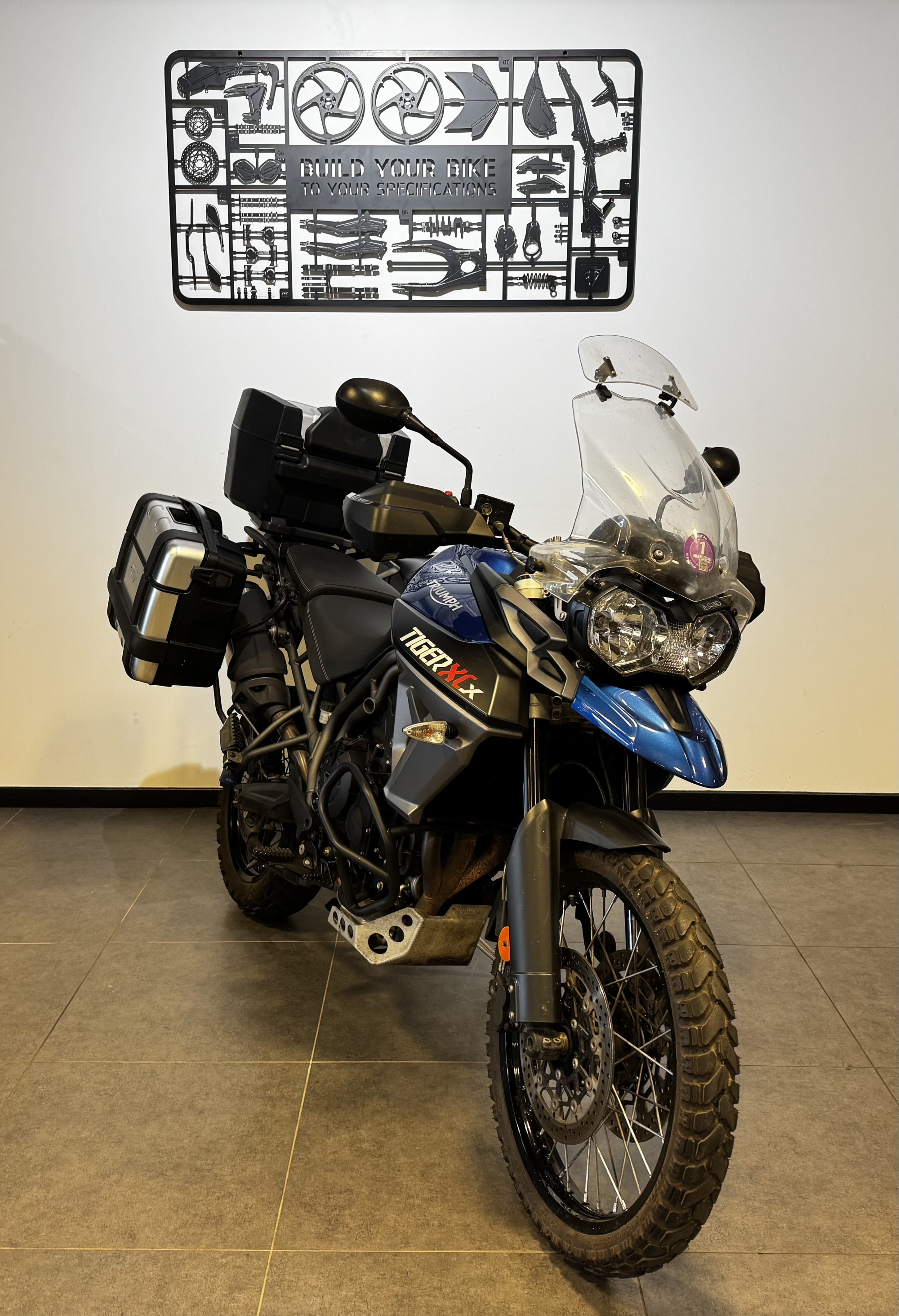 TRIUMPH TIGER 800 XCX