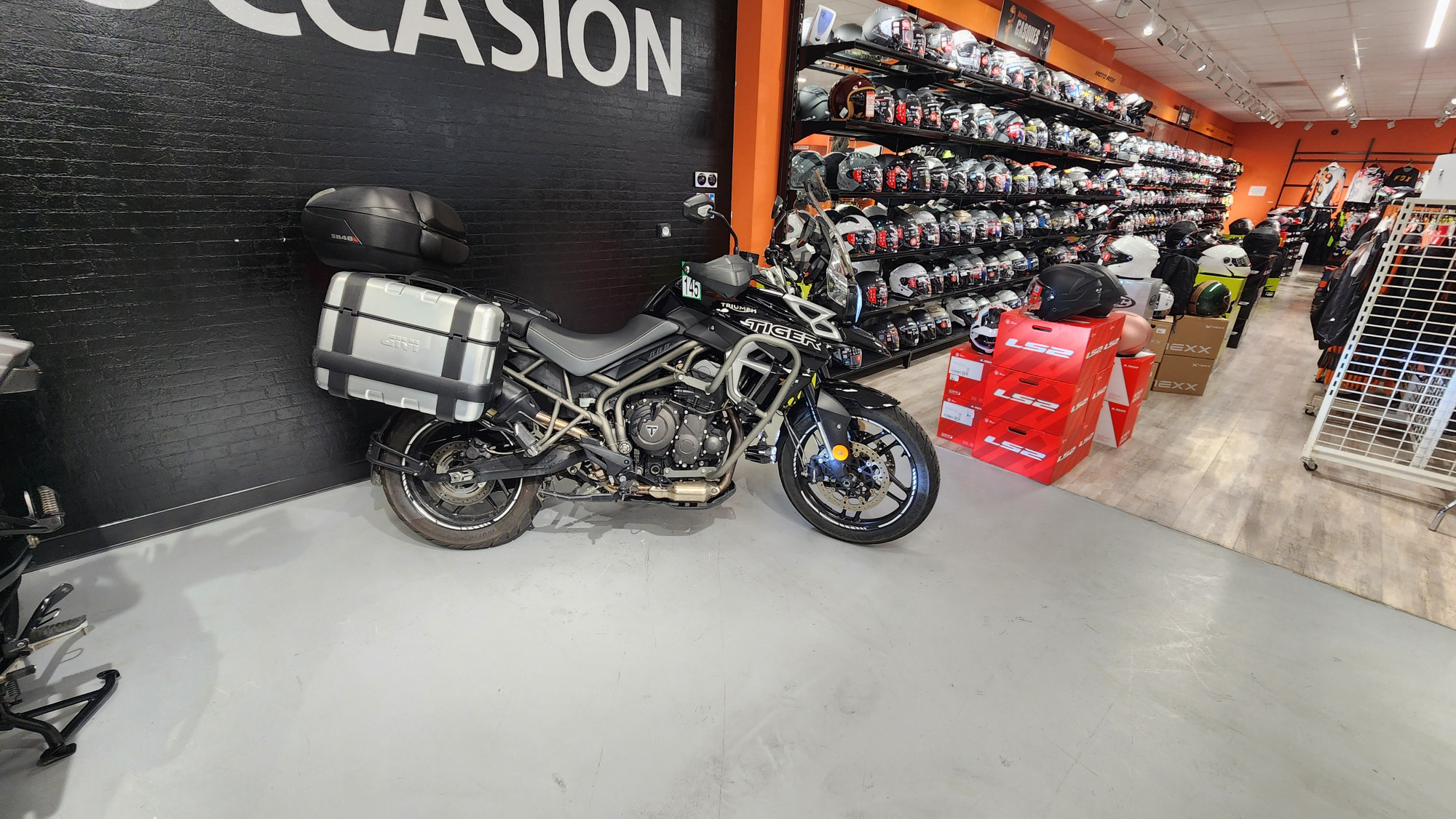 TRIUMPH TIGER 800 XRX