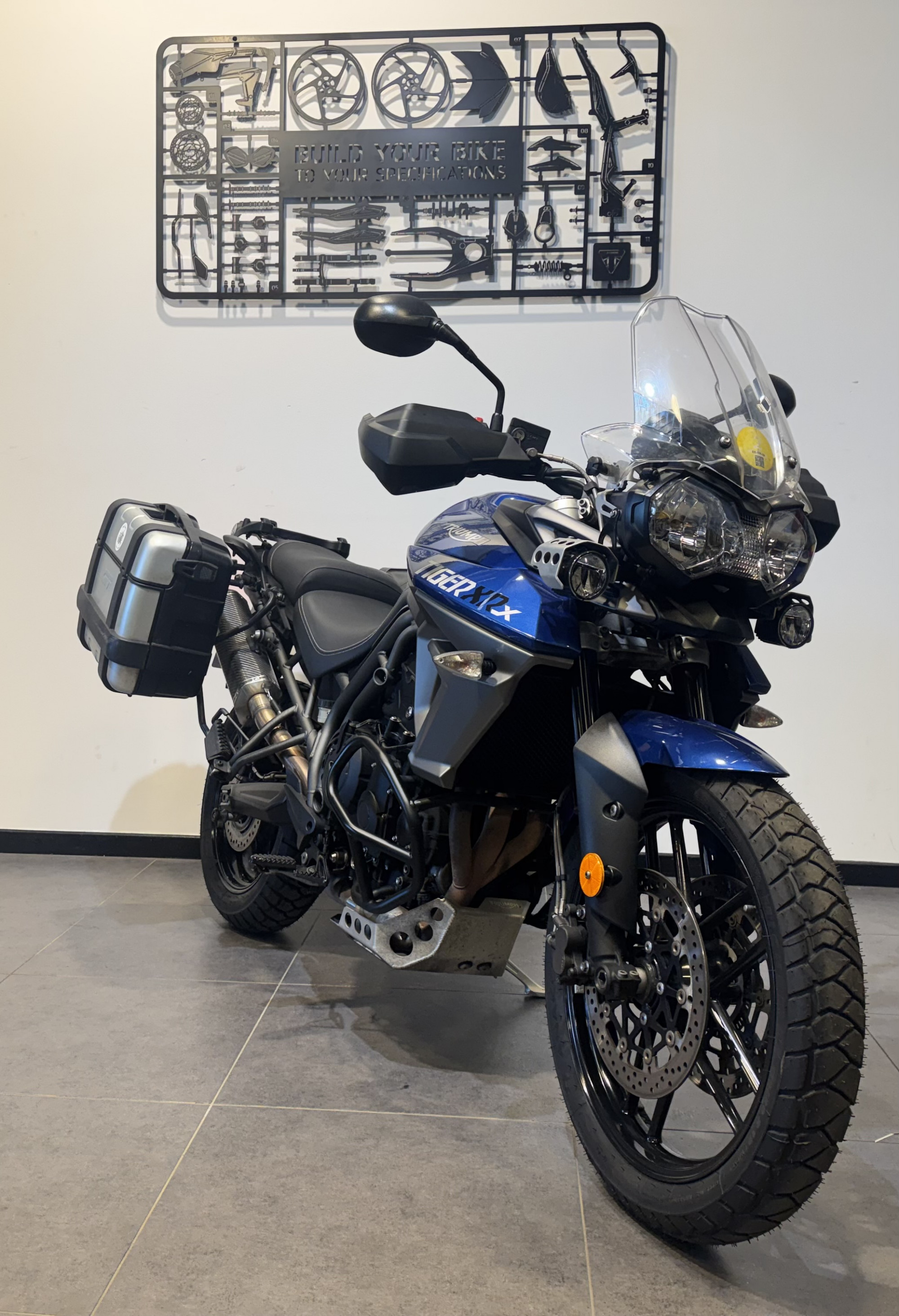 TRIUMPH TIGER 800 XRX