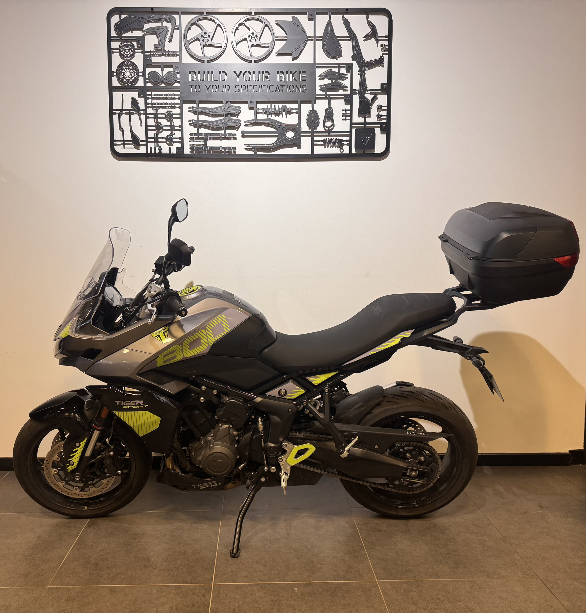 TRIUMPH TIGER 800