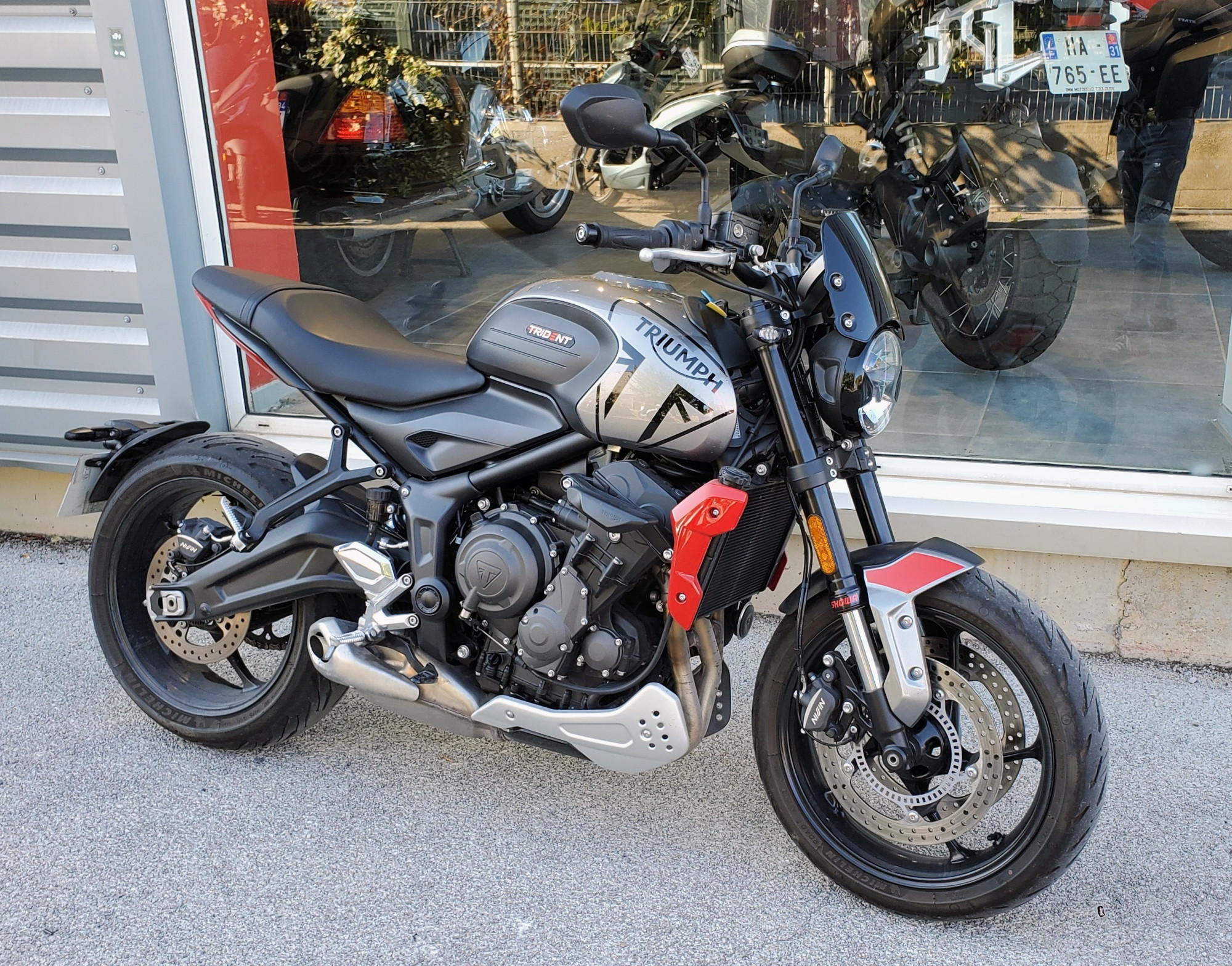 TRIUMPH TRIDENT 660