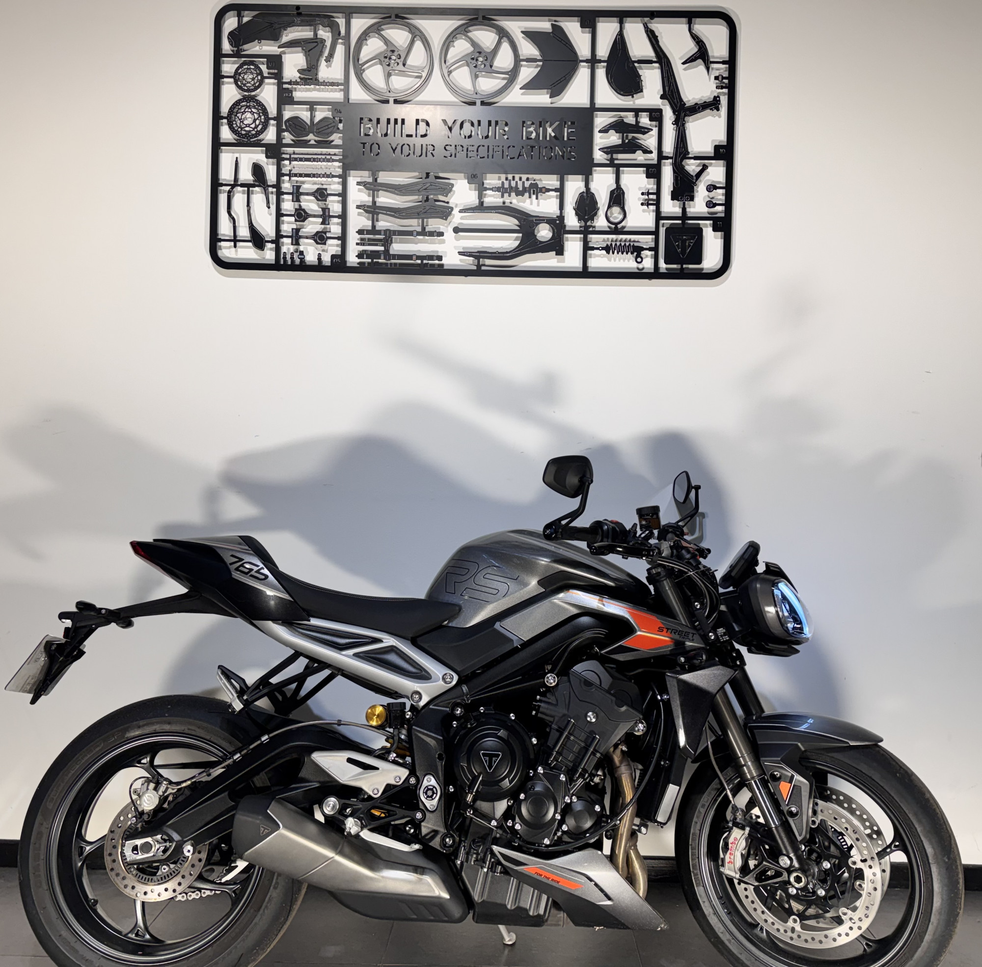 TRIUMPH STREET TRIPLE 765 RS