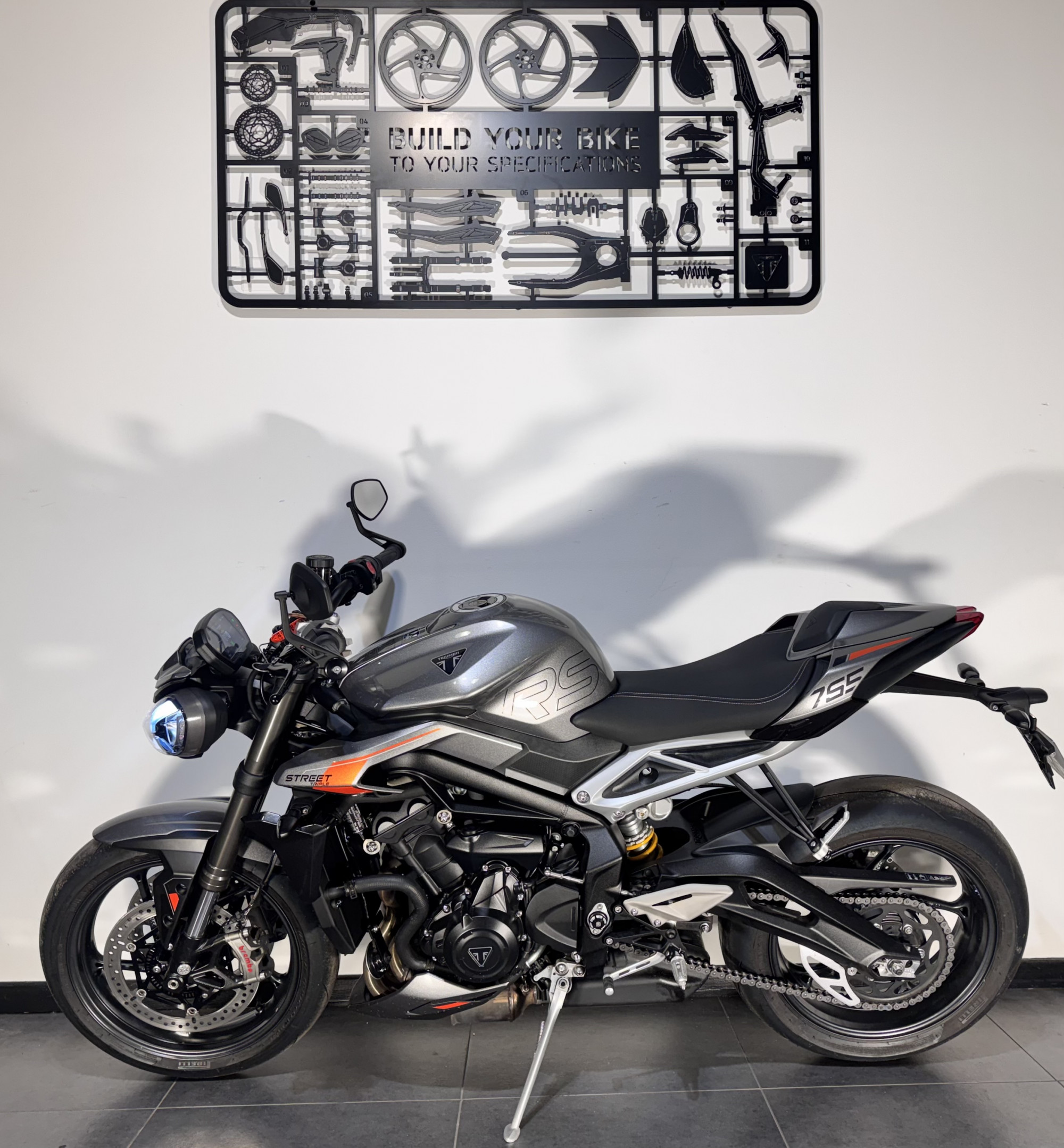 TRIUMPH STREET TRIPLE 765 RS