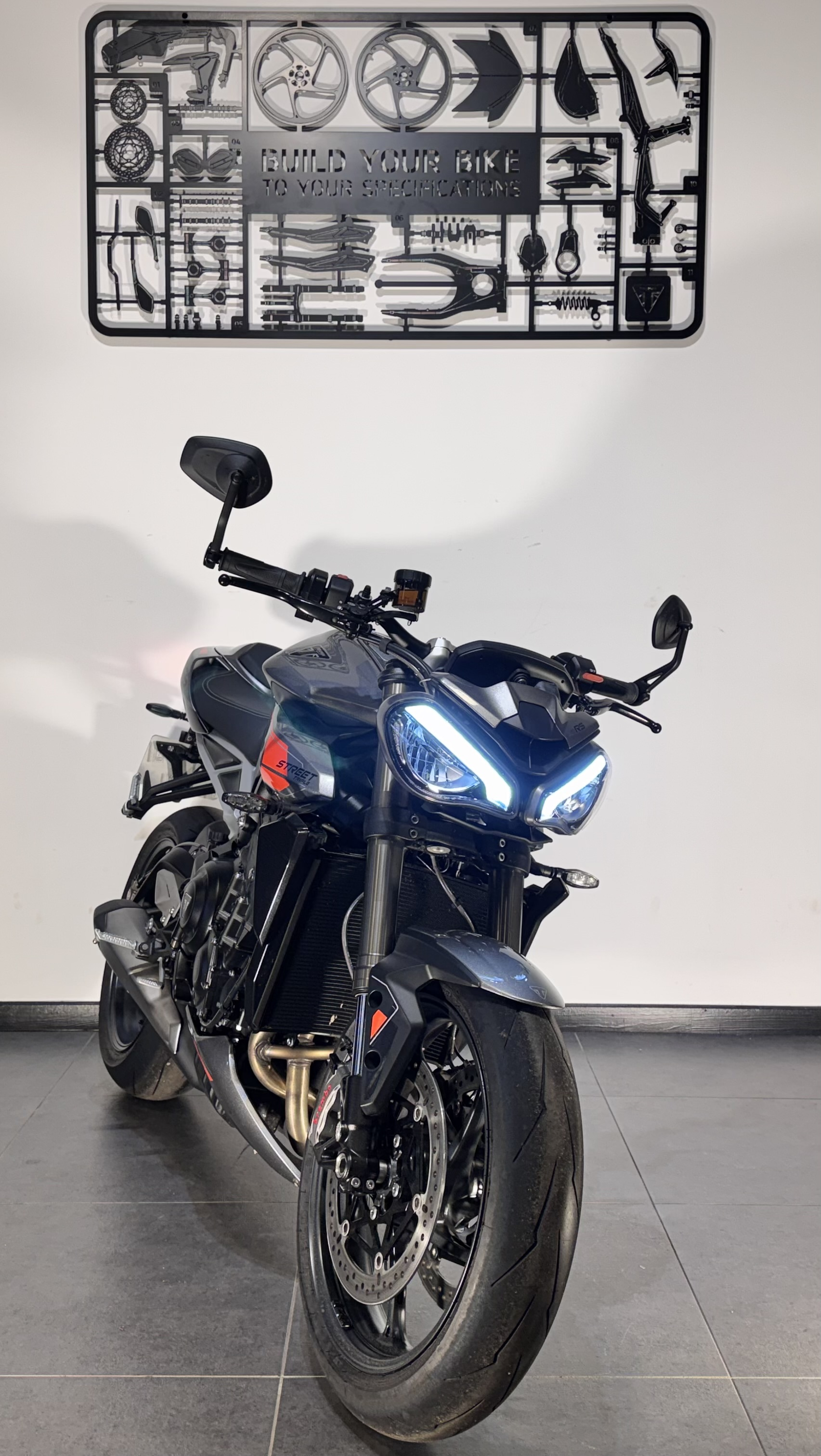 TRIUMPH STREET TRIPLE 765 RS