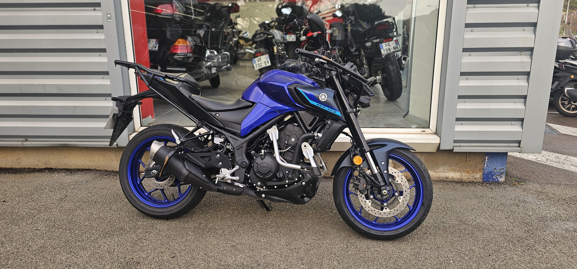 YAMAHA MT-03
