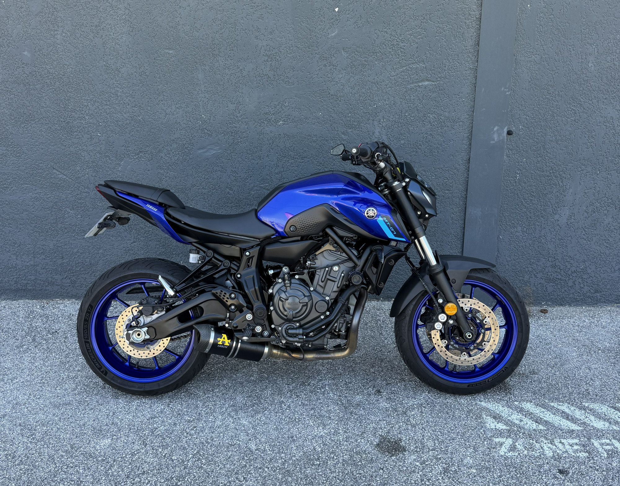 YAMAHA MT-07