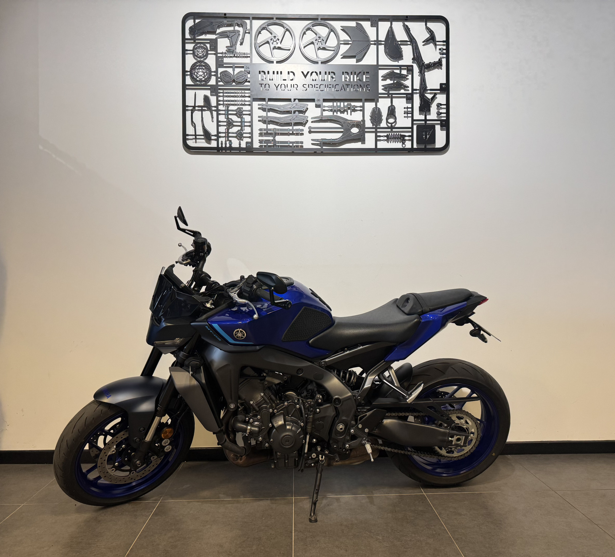 YAMAHA MT-09