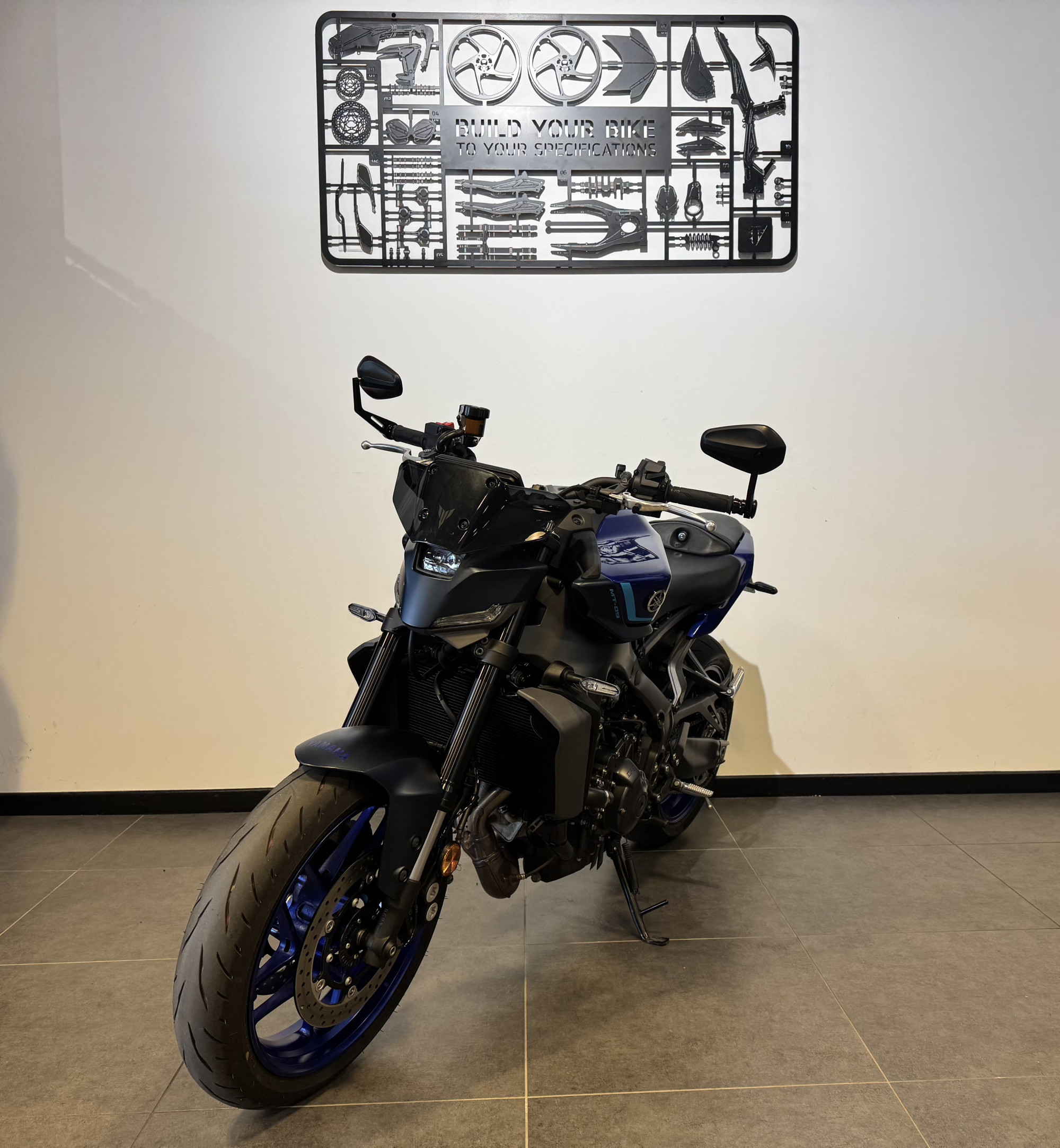 YAMAHA MT-09