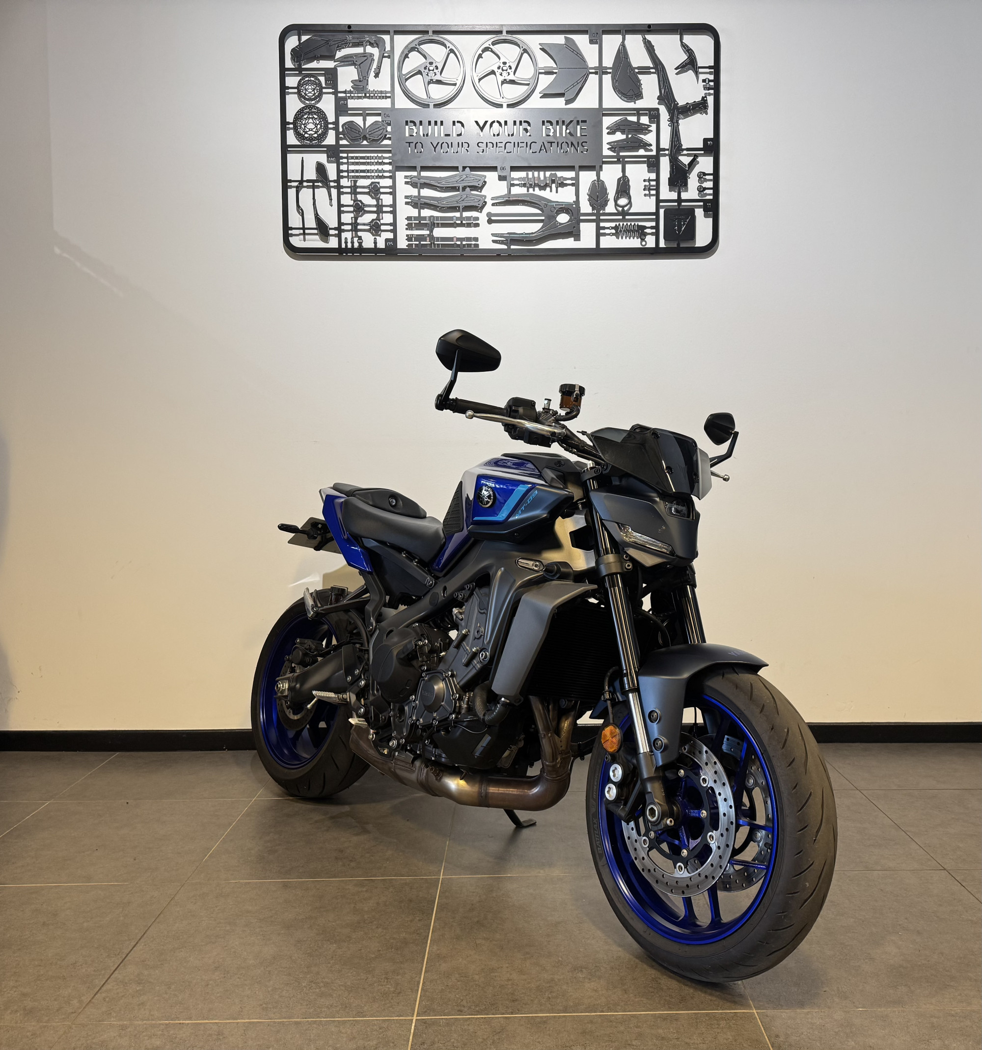 YAMAHA MT-09