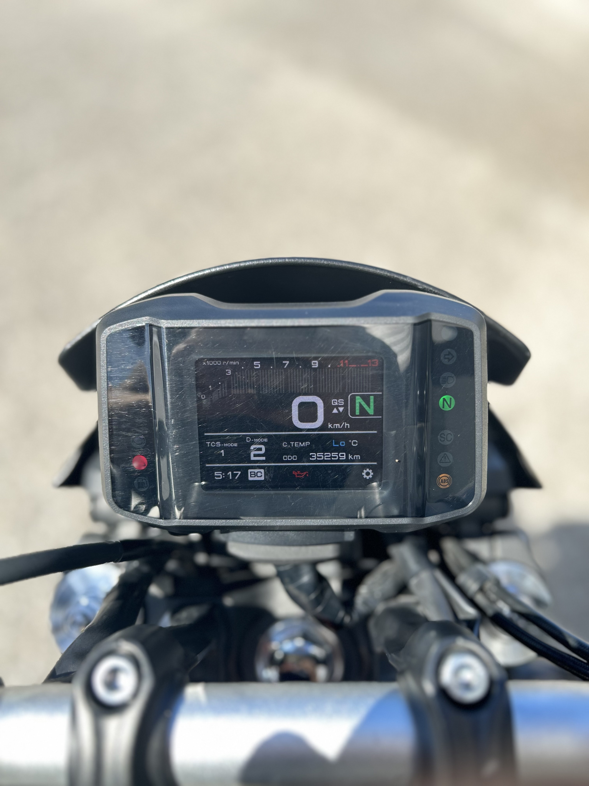YAMAHA MT-09