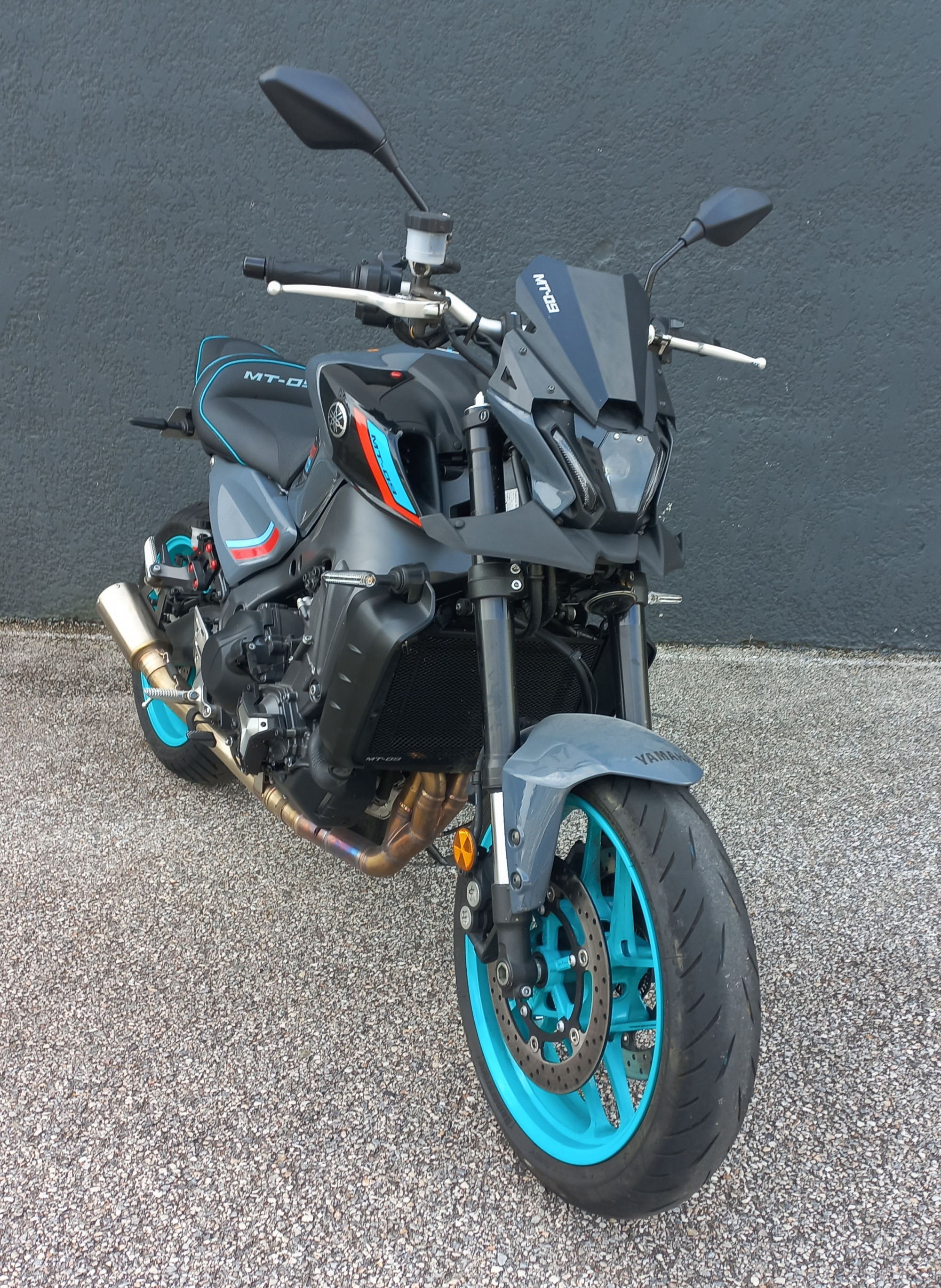 YAMAHA MT-09