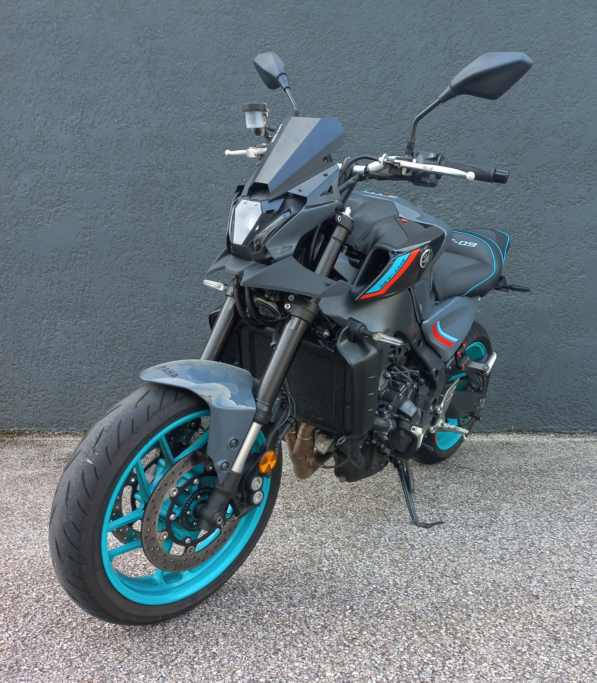 YAMAHA MT-09