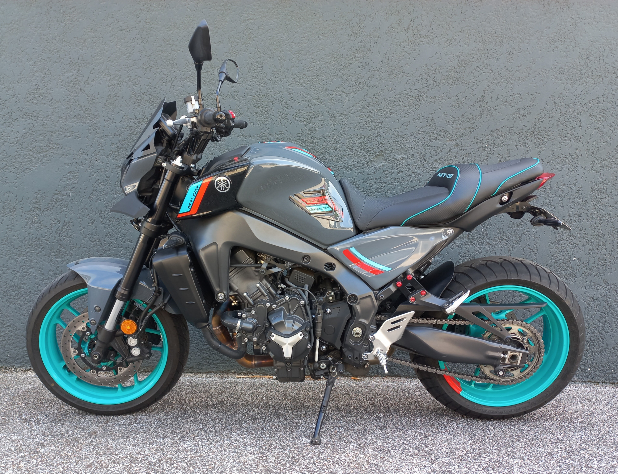 YAMAHA MT-09