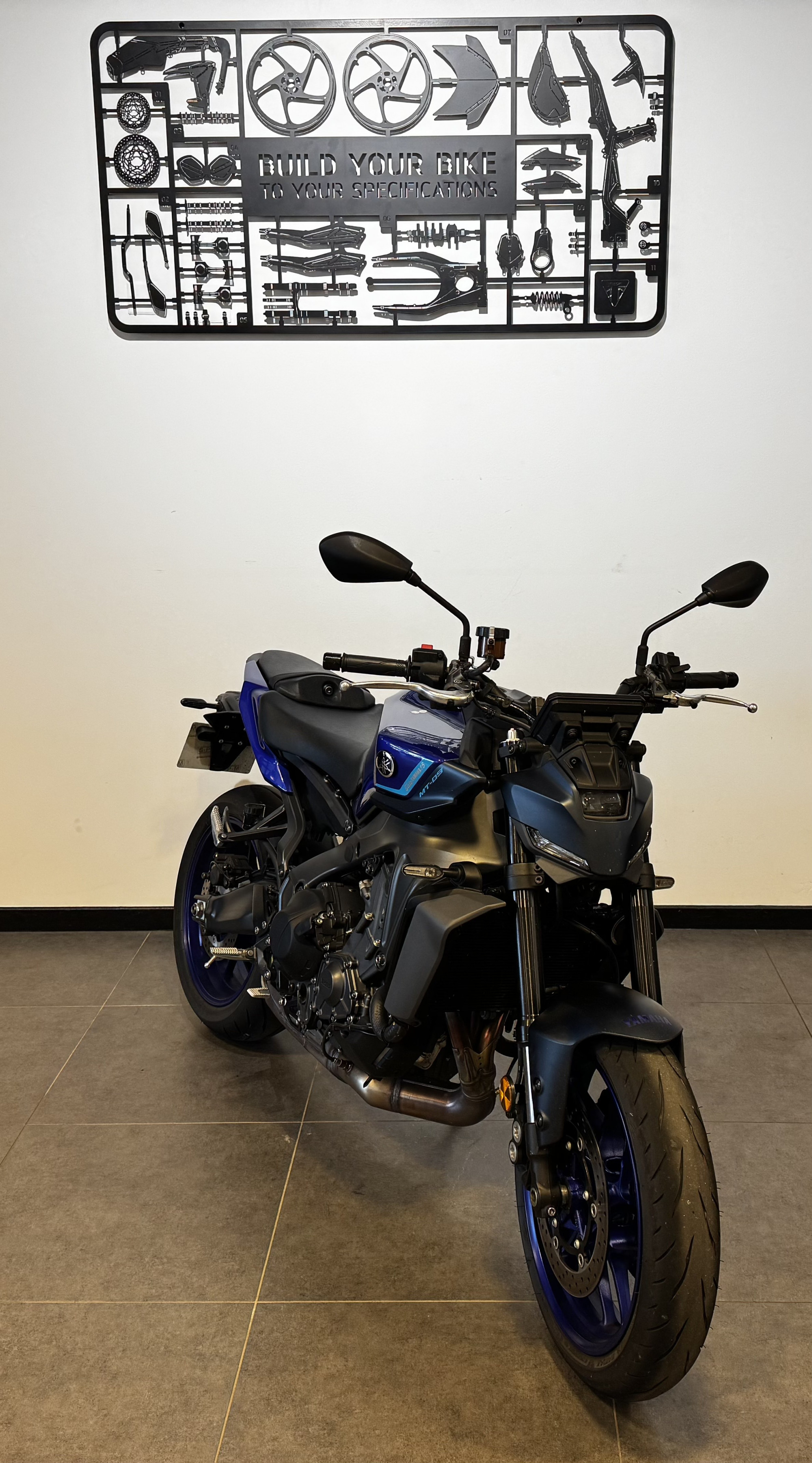 YAMAHA MT-09