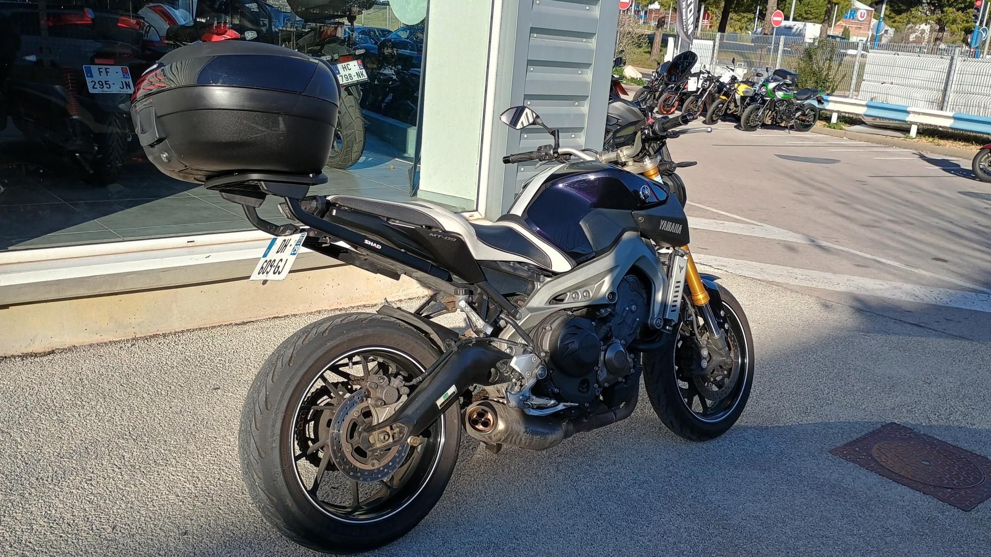 YAMAHA MT-09