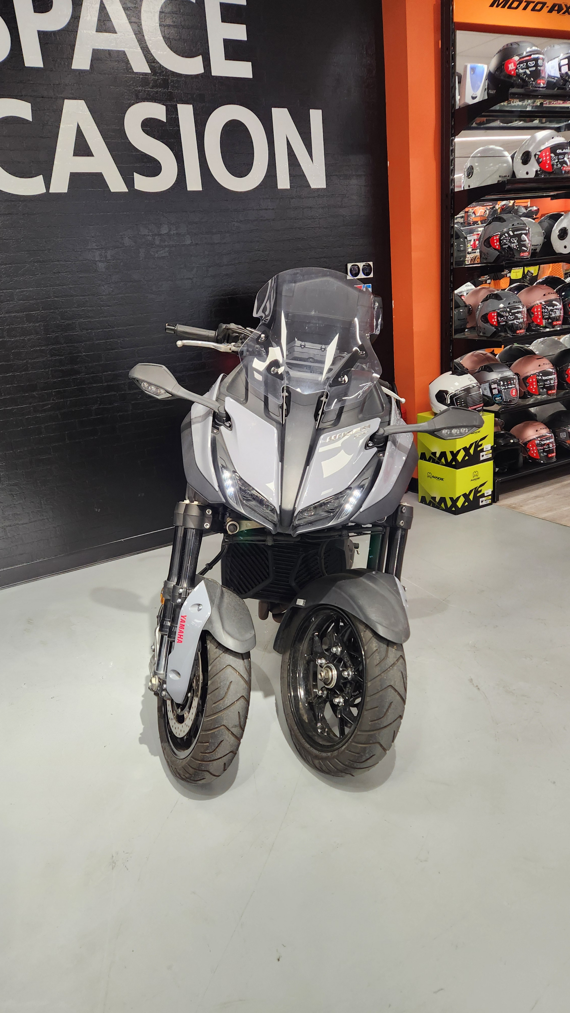 YAMAHA NIKEN 850 GT