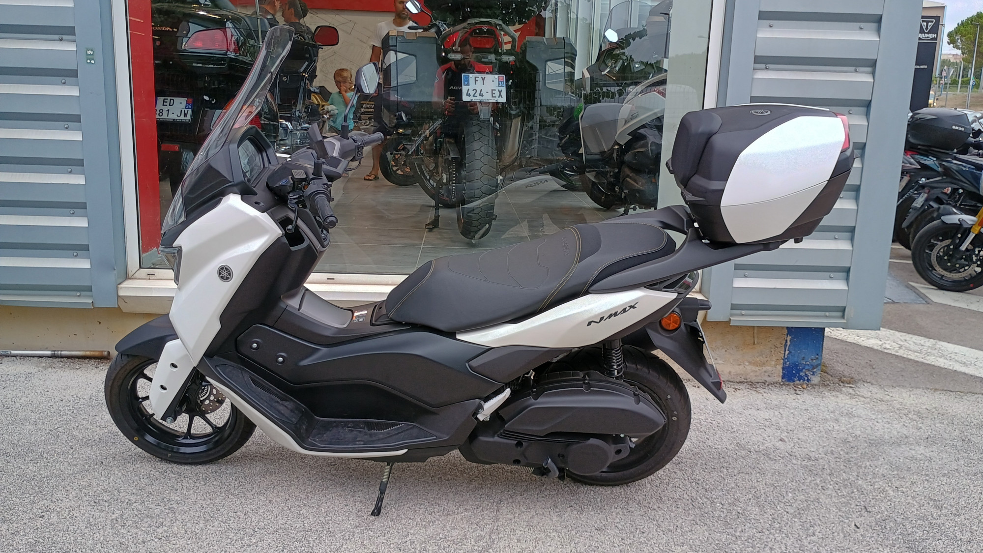 YAMAHA NMAX 125
