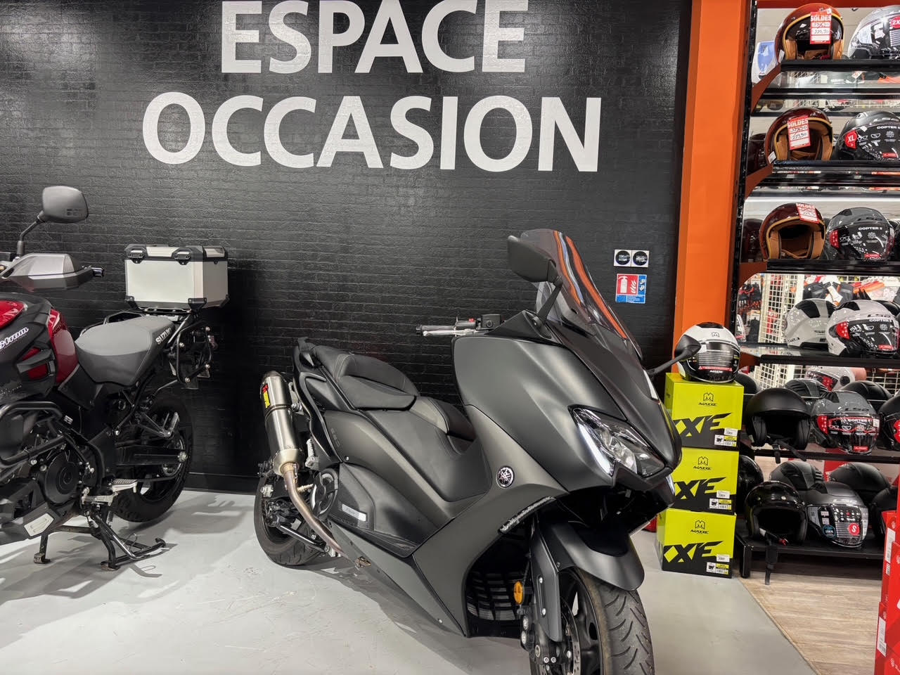 YAMAHA XP T-MAX 560