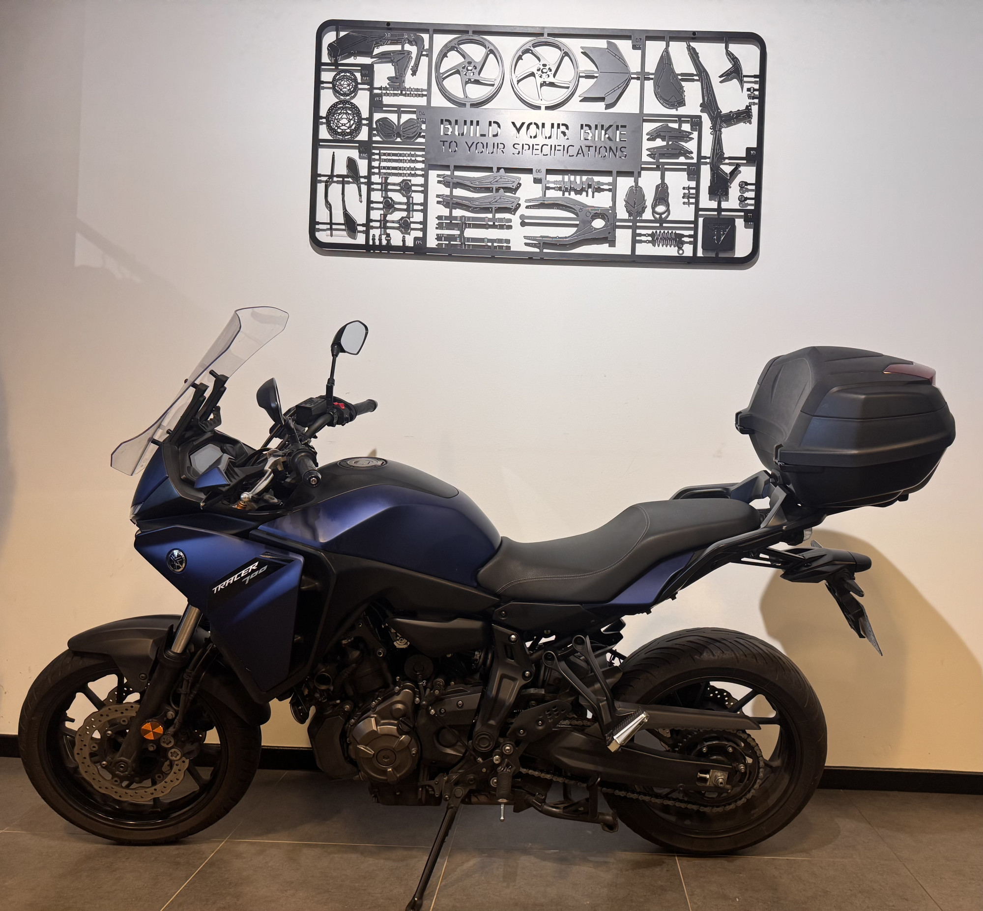 YAMAHA TRACER 7