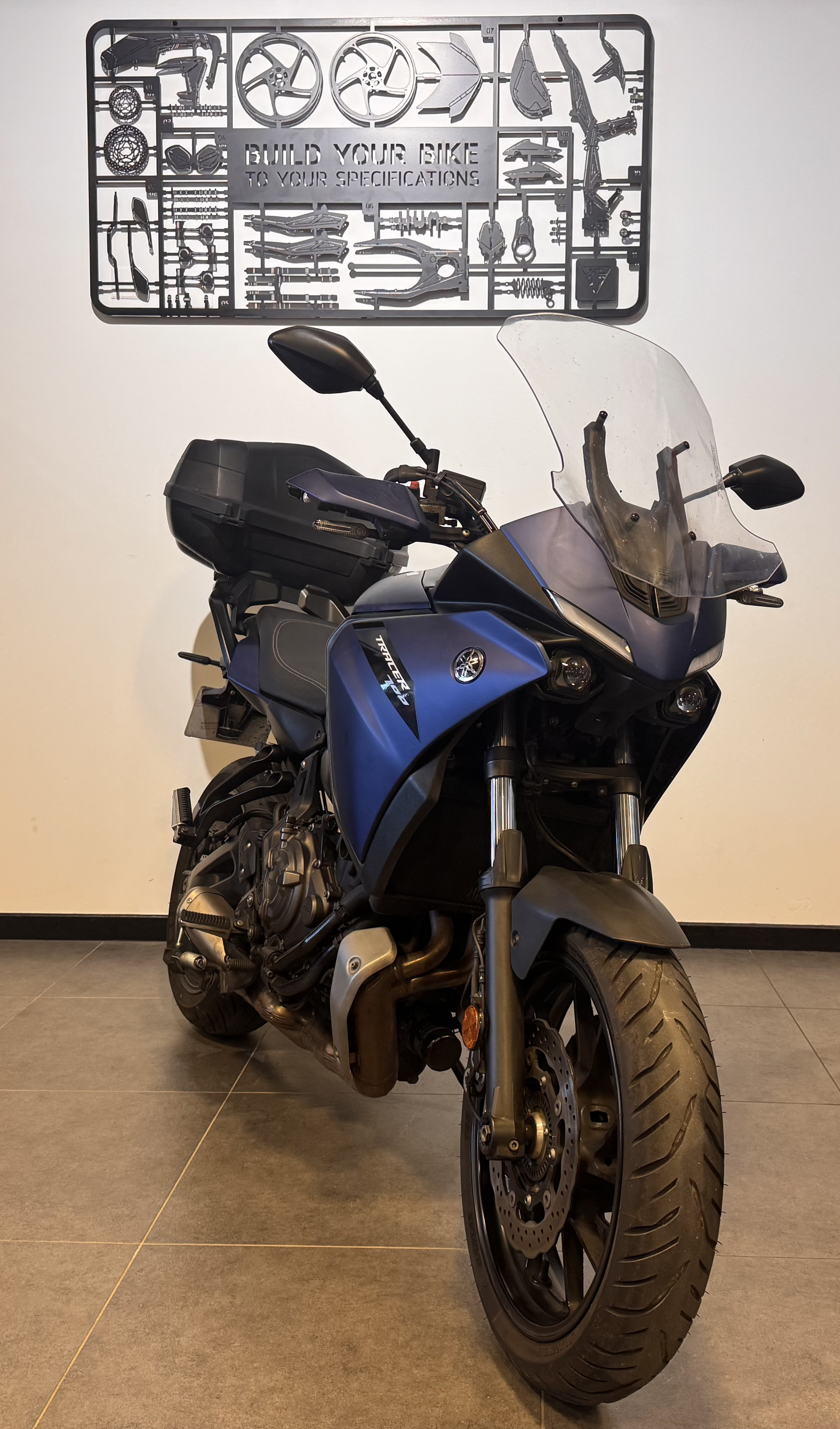 YAMAHA TRACER 7