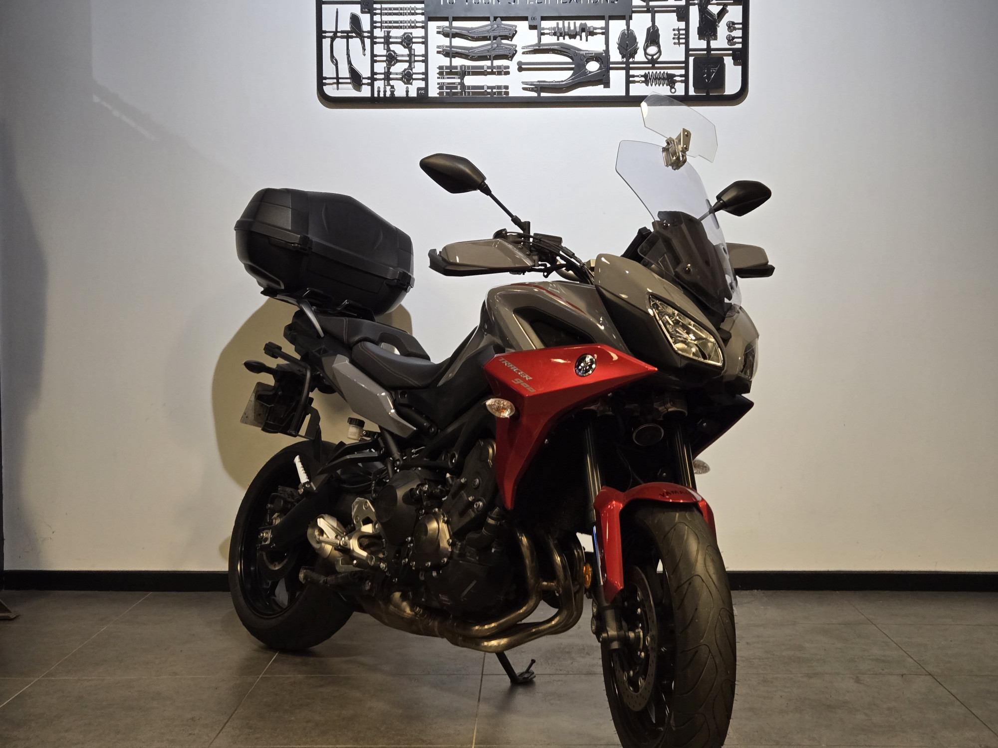 YAMAHA TRACER 900