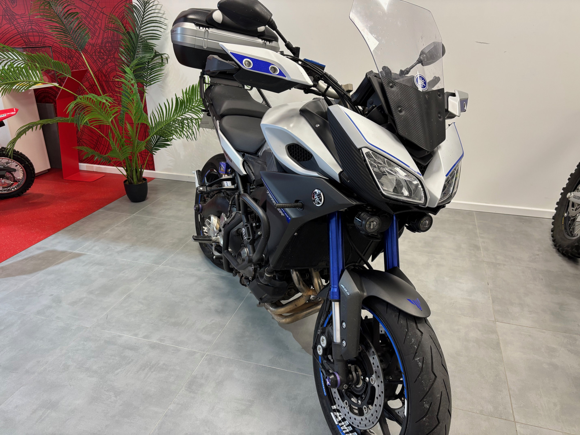 YAMAHA TRACER 900