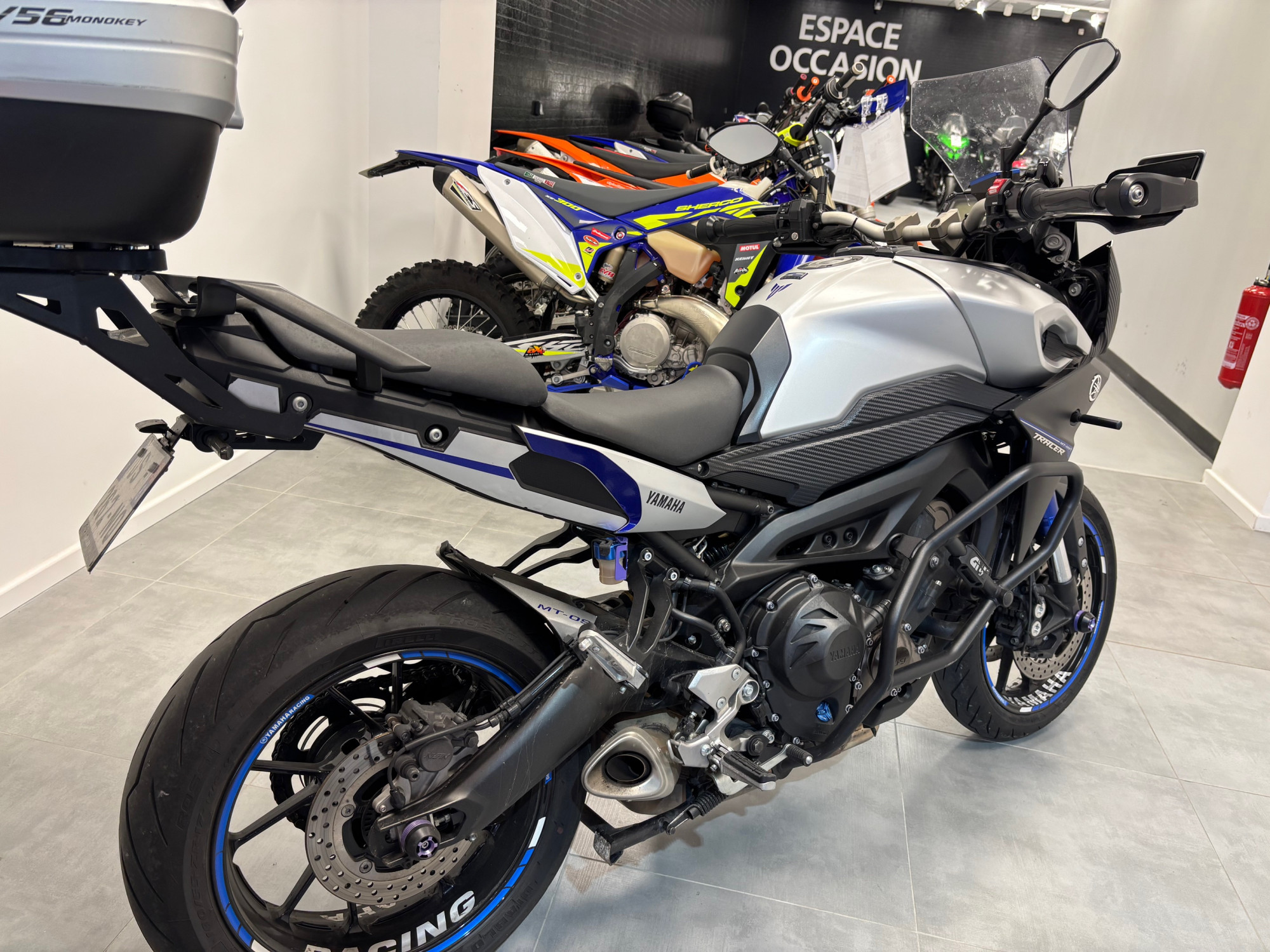YAMAHA TRACER 900