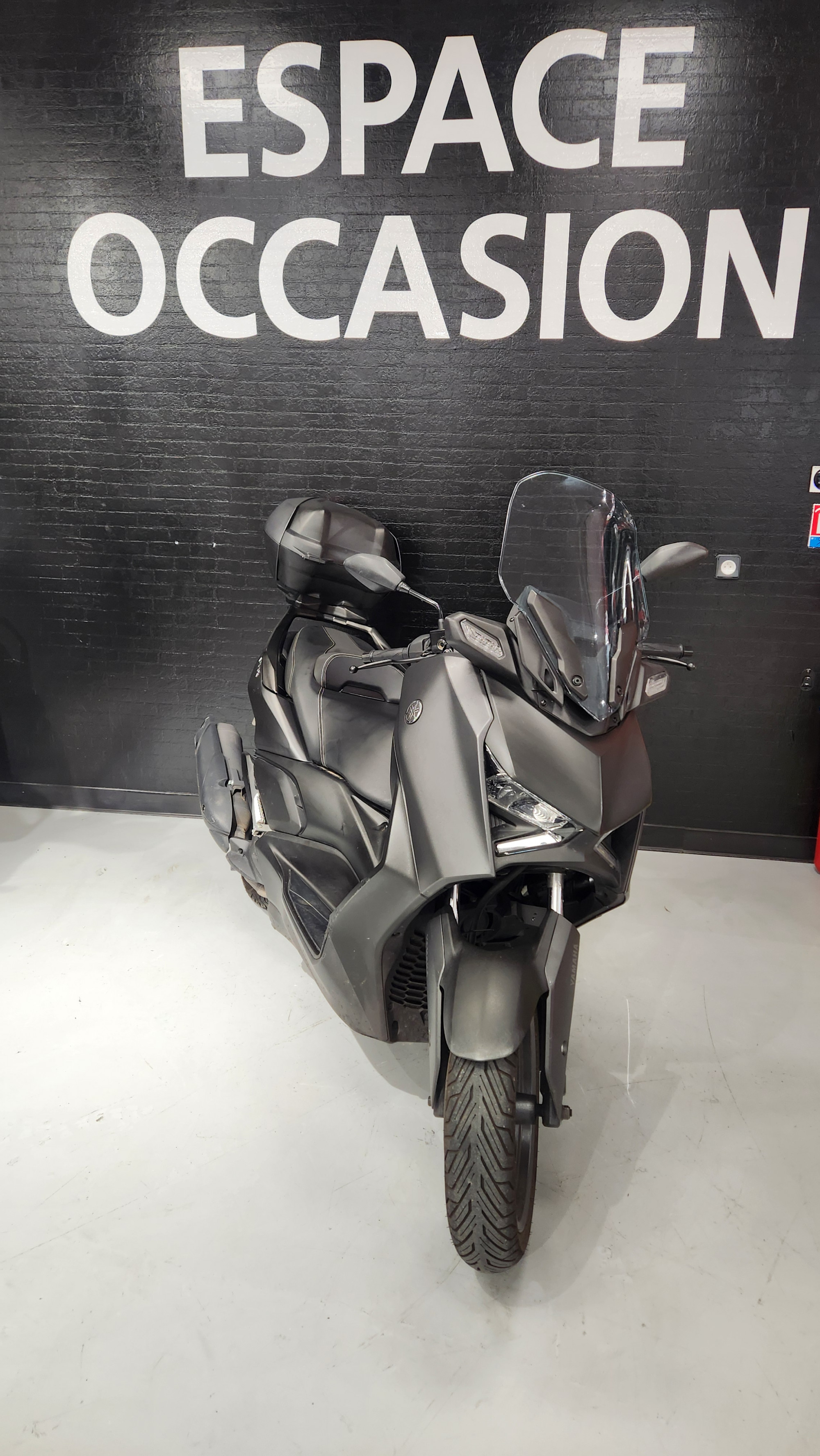 YAMAHA X-MAX 125