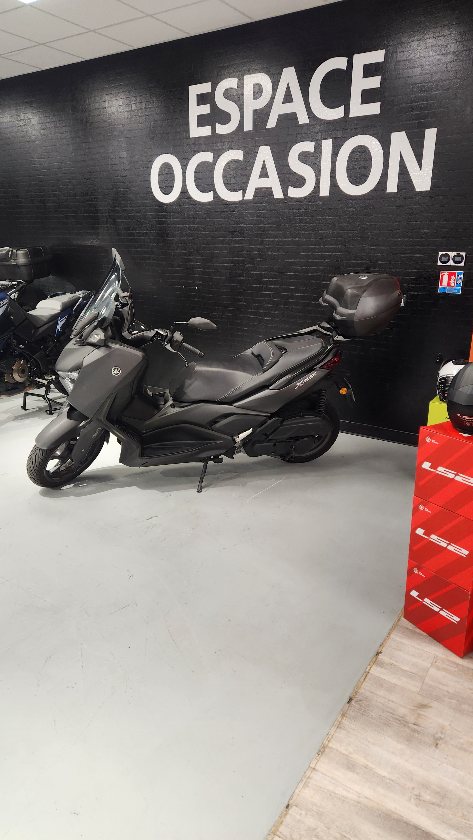 YAMAHA X-MAX 125