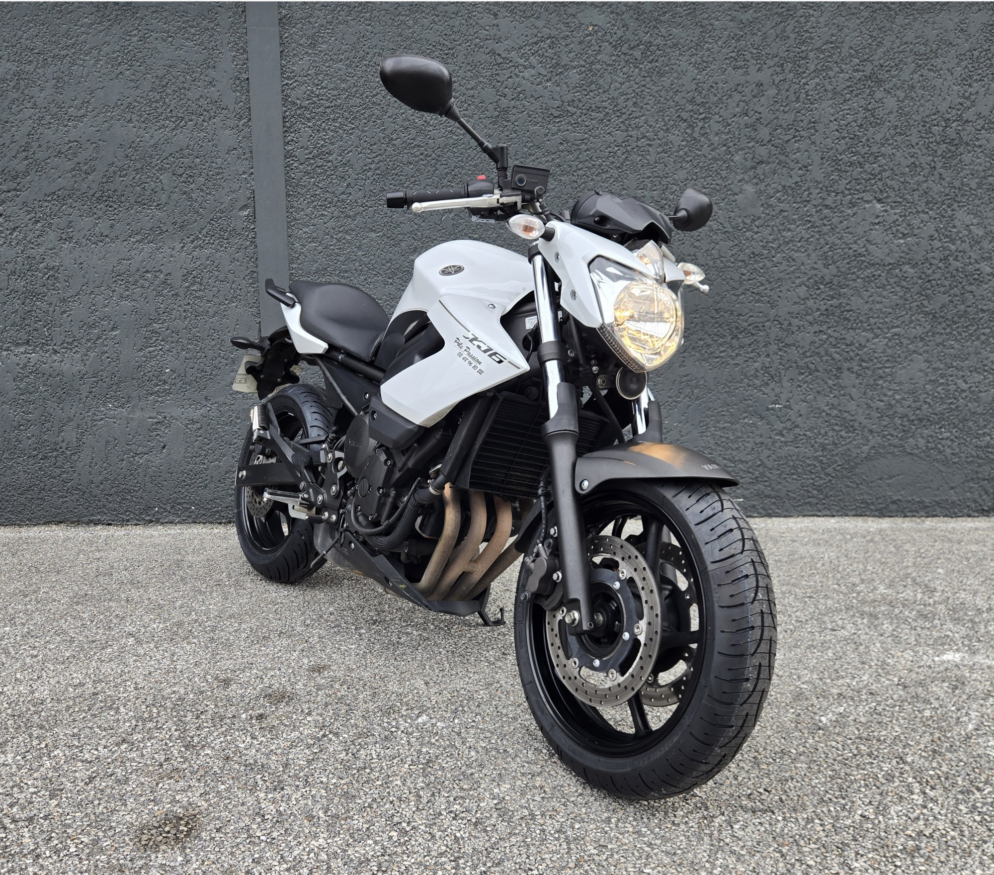 YAMAHA XJ6-N