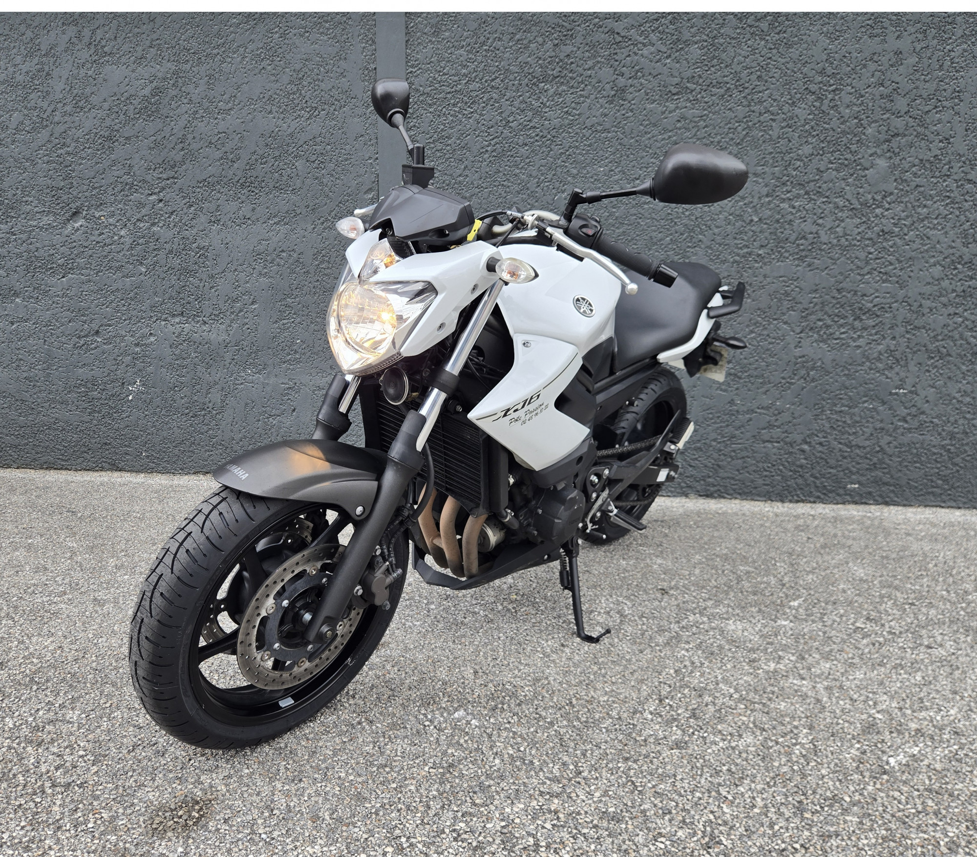 YAMAHA XJ6-N