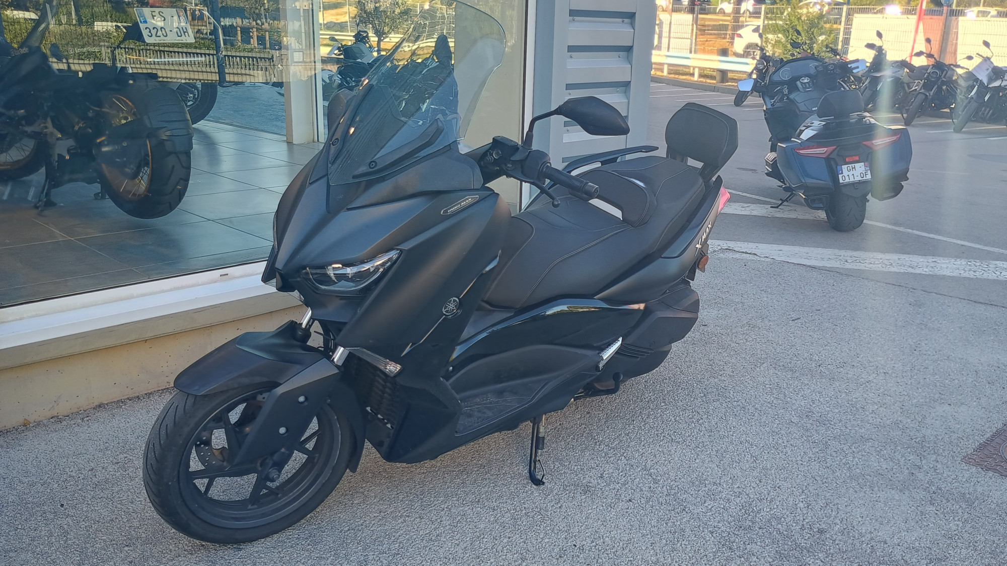 YAMAHA XMAX 300 IRON MAX