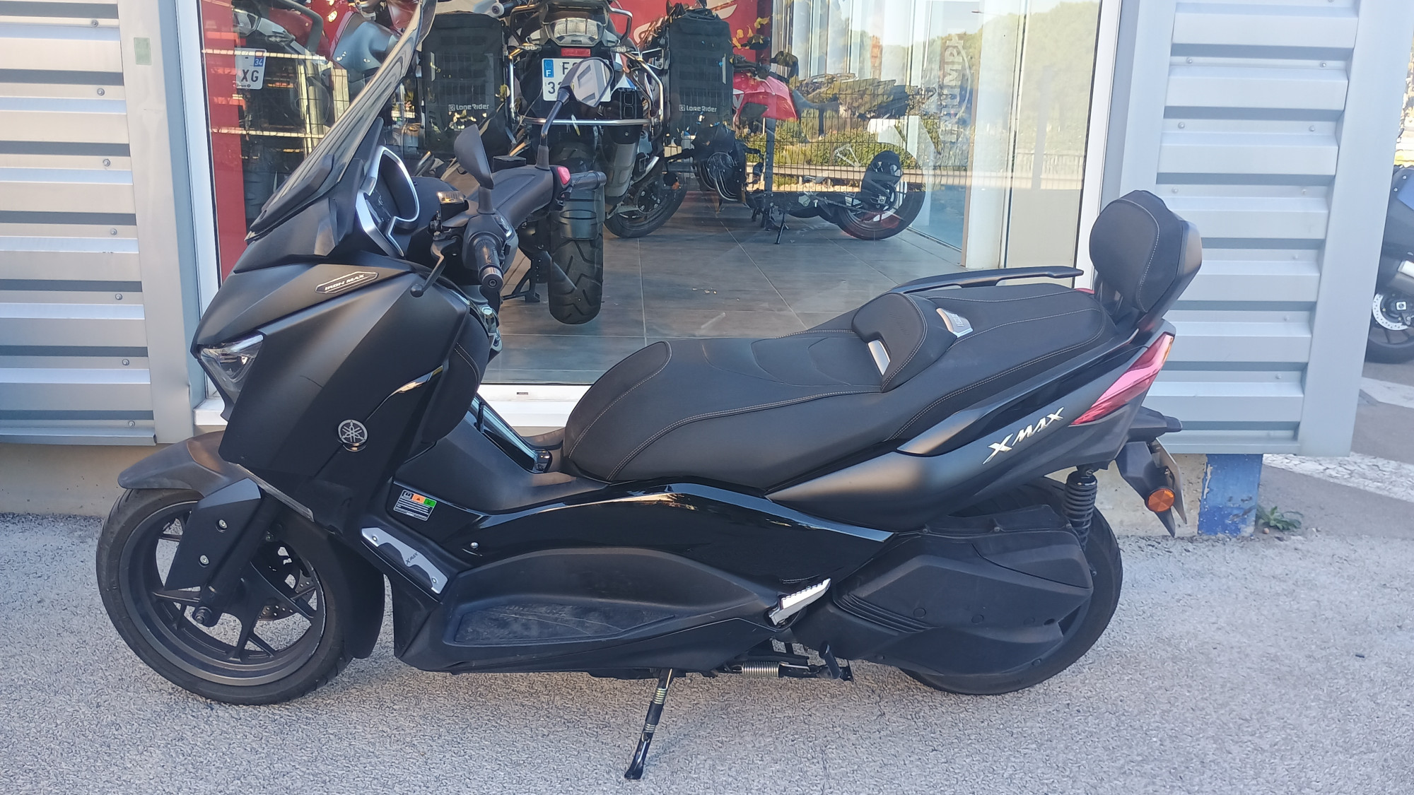 YAMAHA XMAX 300 IRON MAX