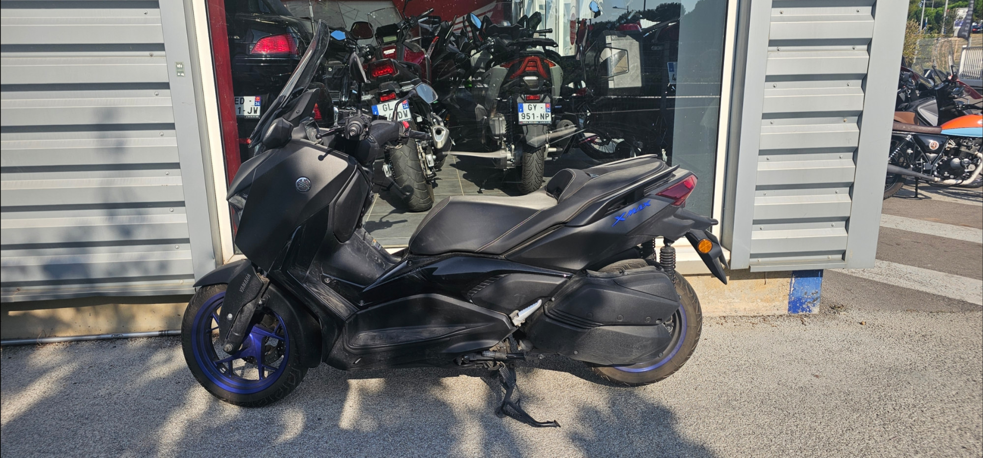 YAMAHA XMAX 300