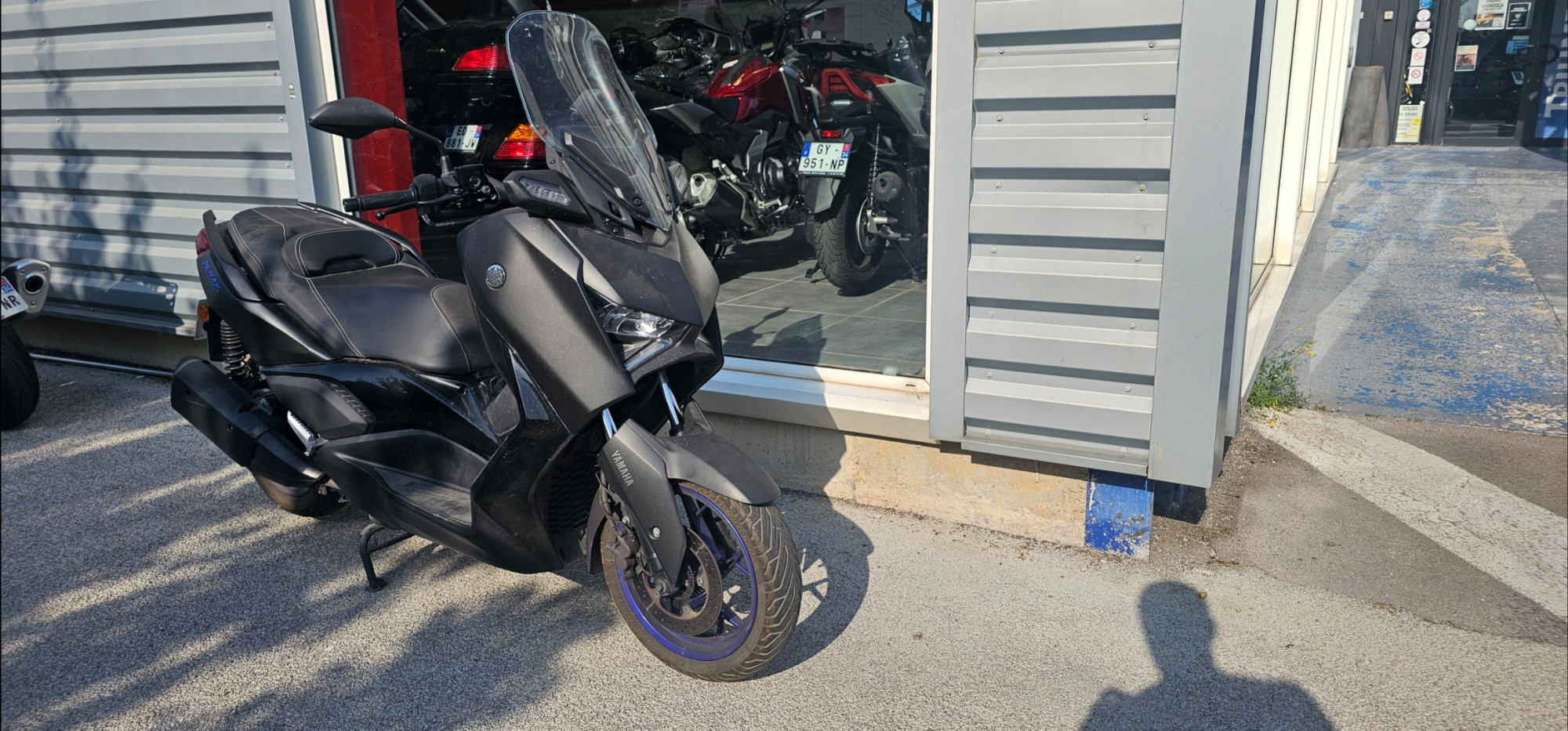 YAMAHA XMAX 300