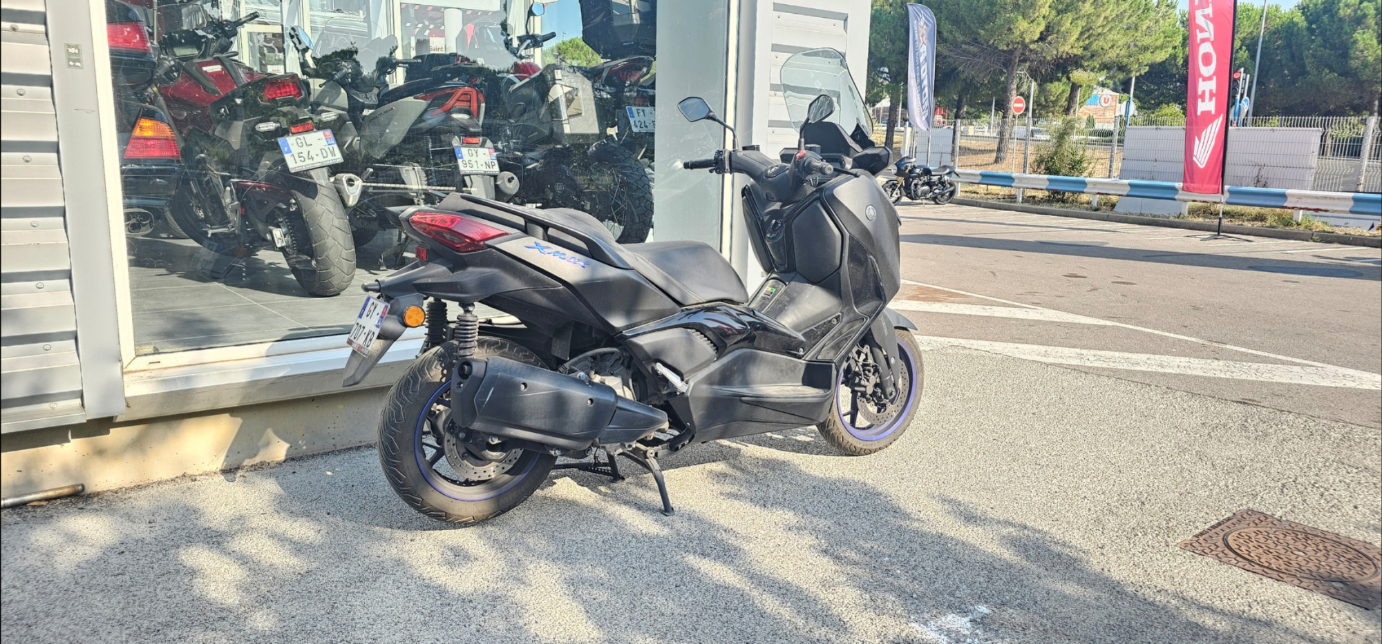 YAMAHA XMAX 300