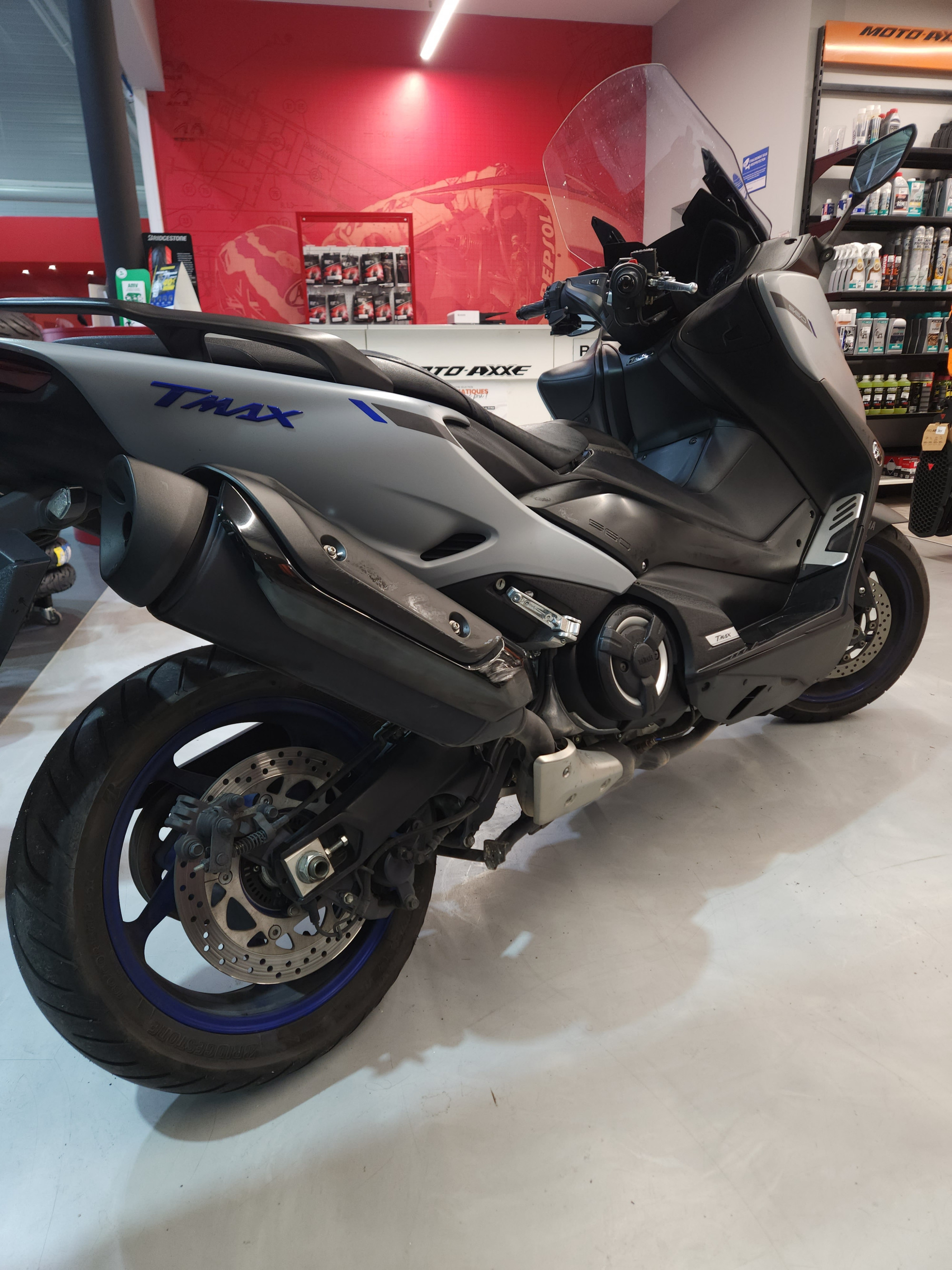 YAMAHA XP T-MAX 560