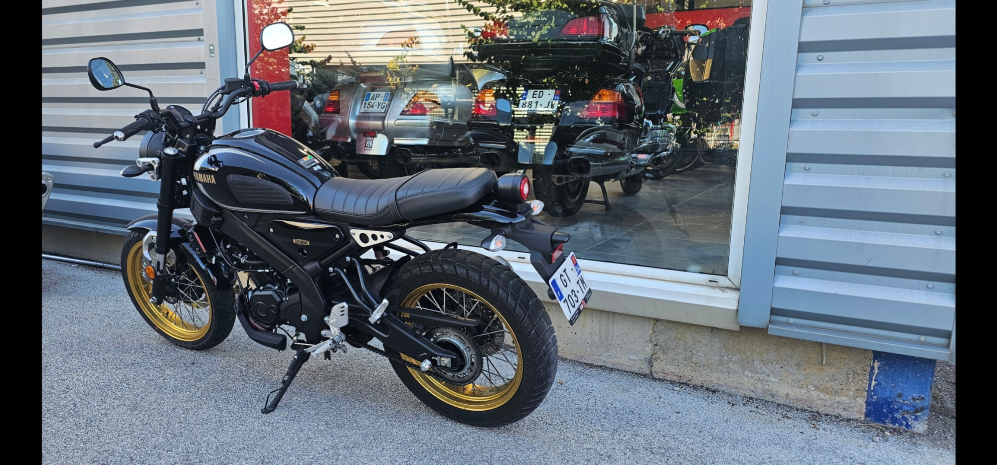 YAMAHA XSR 125
