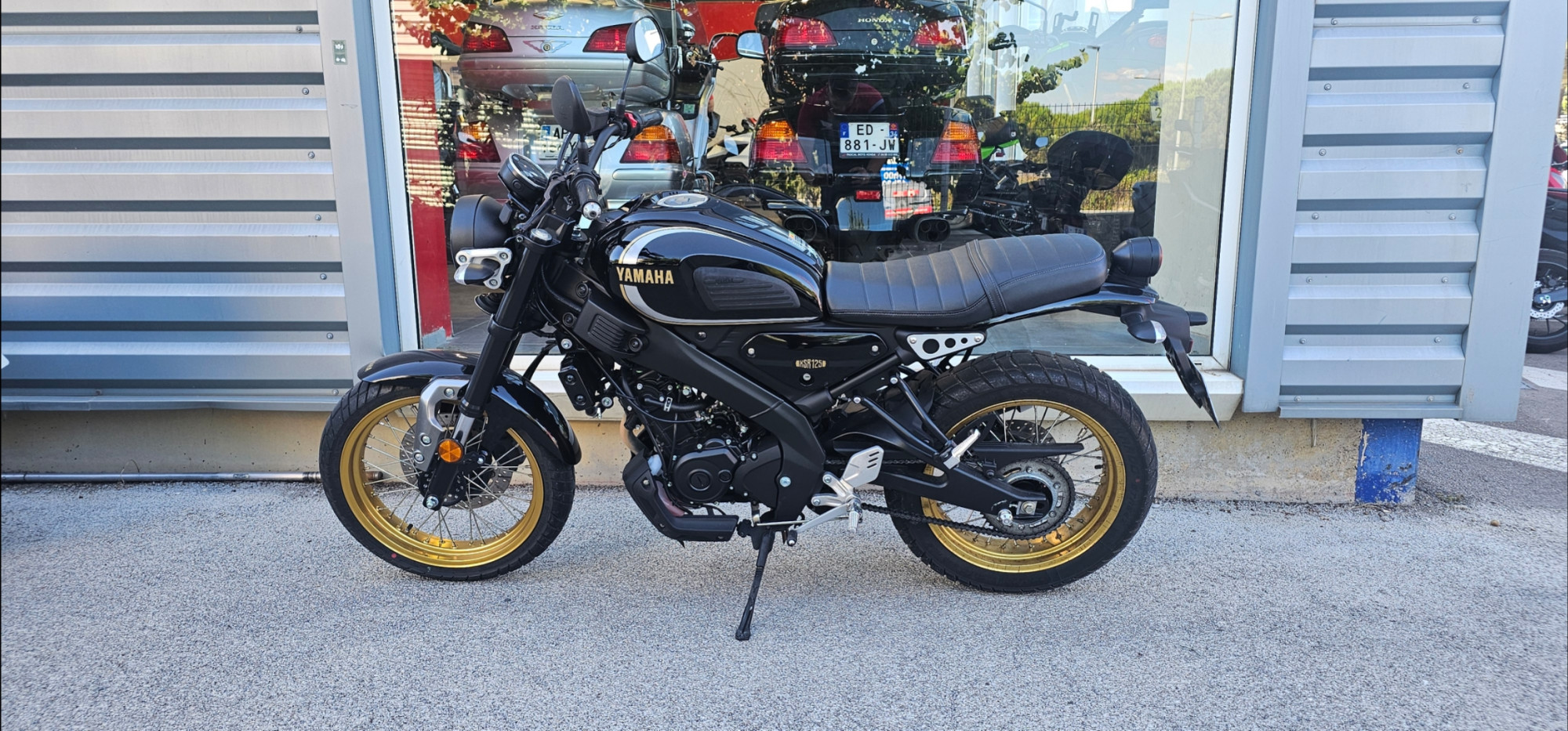 YAMAHA XSR 125
