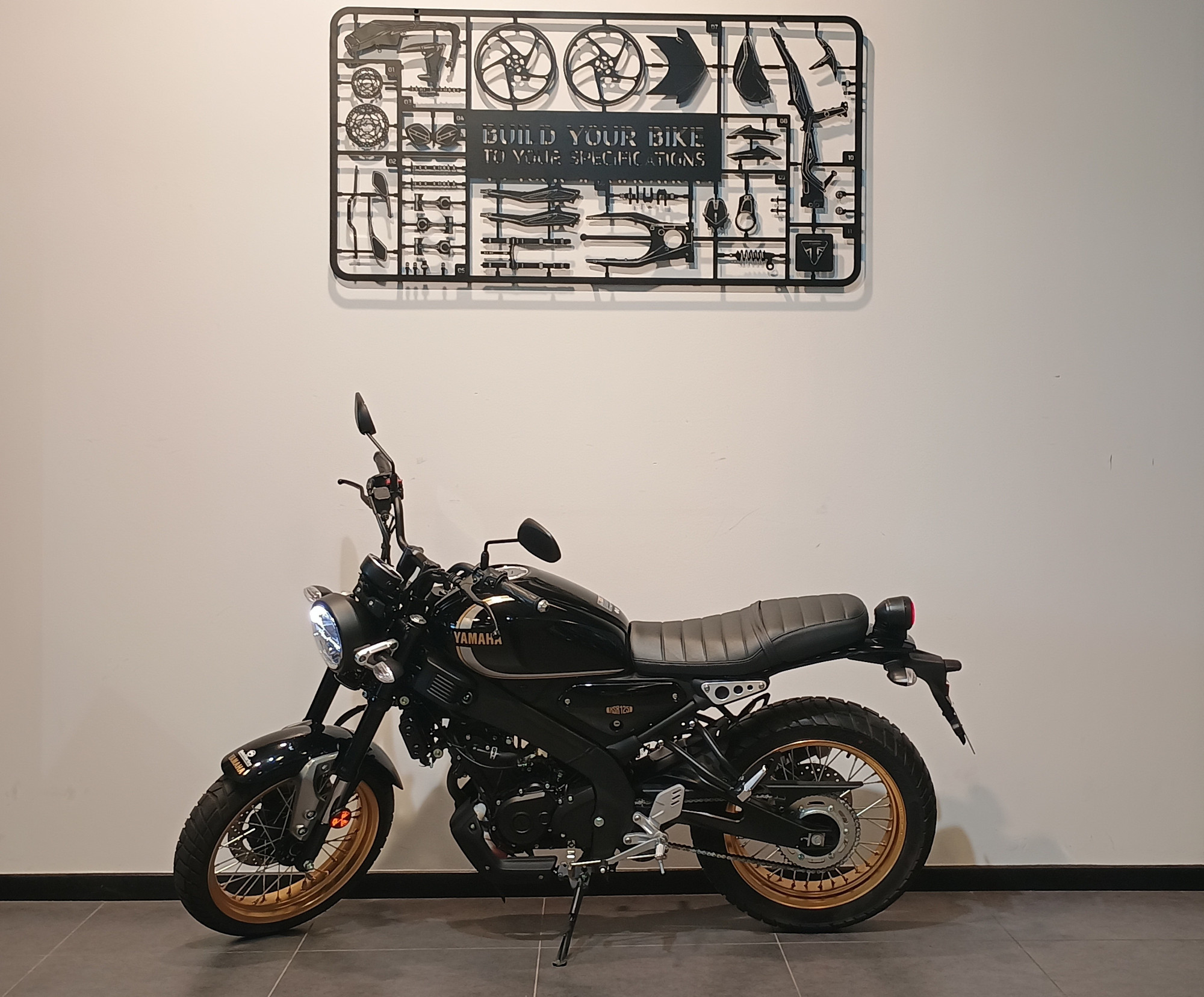 YAMAHA XSR 125 LEGACY