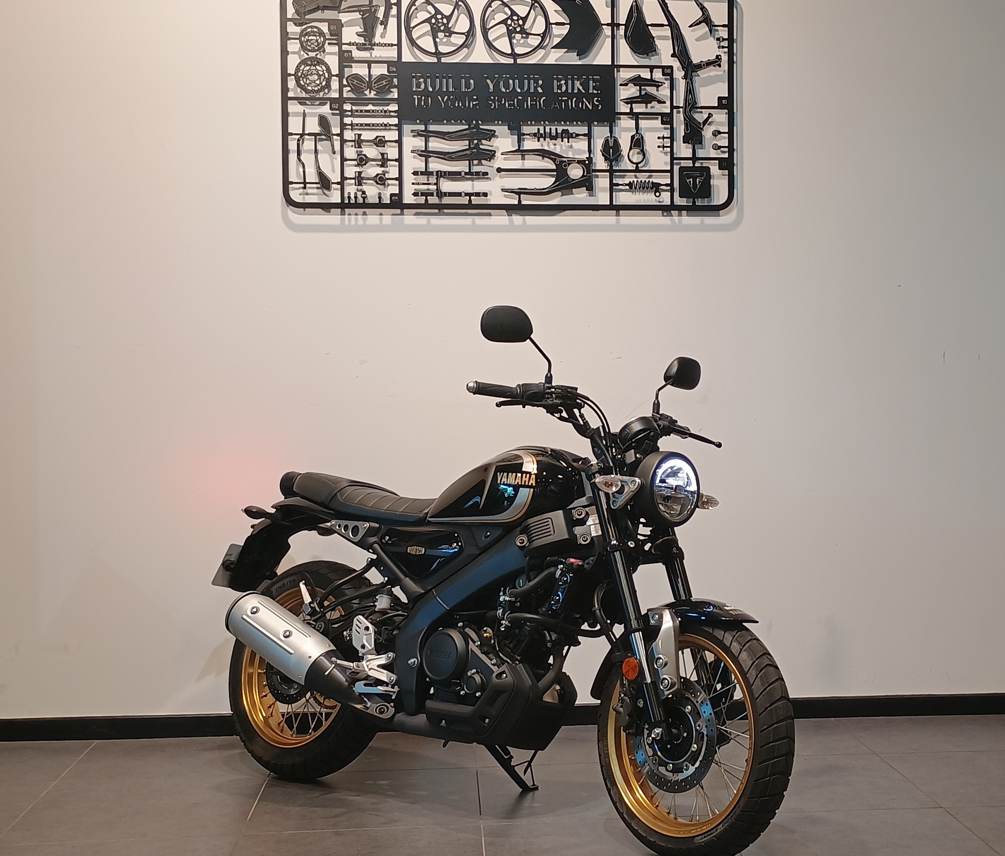 YAMAHA XSR 125 LEGACY