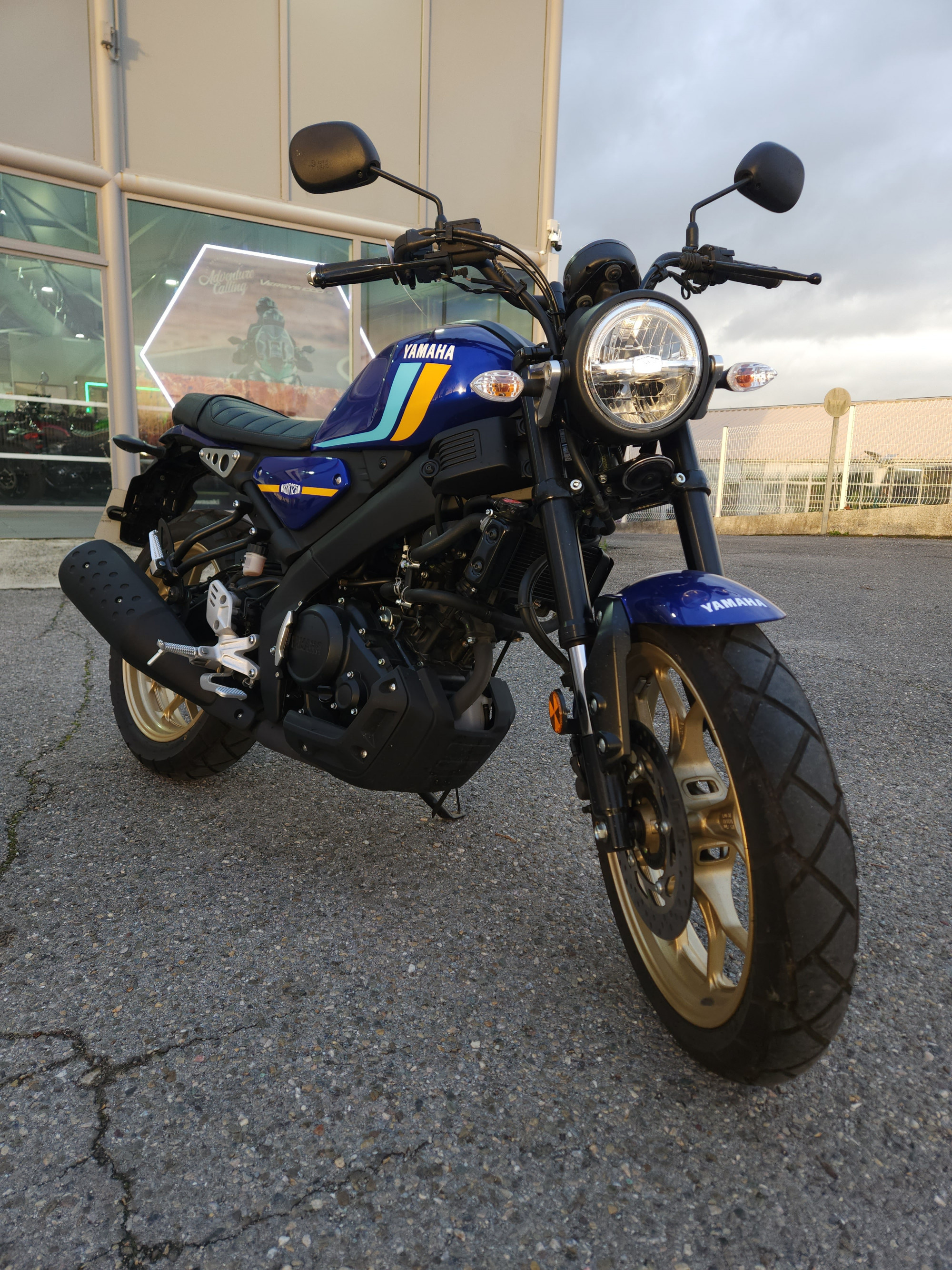YAMAHA XSR 125