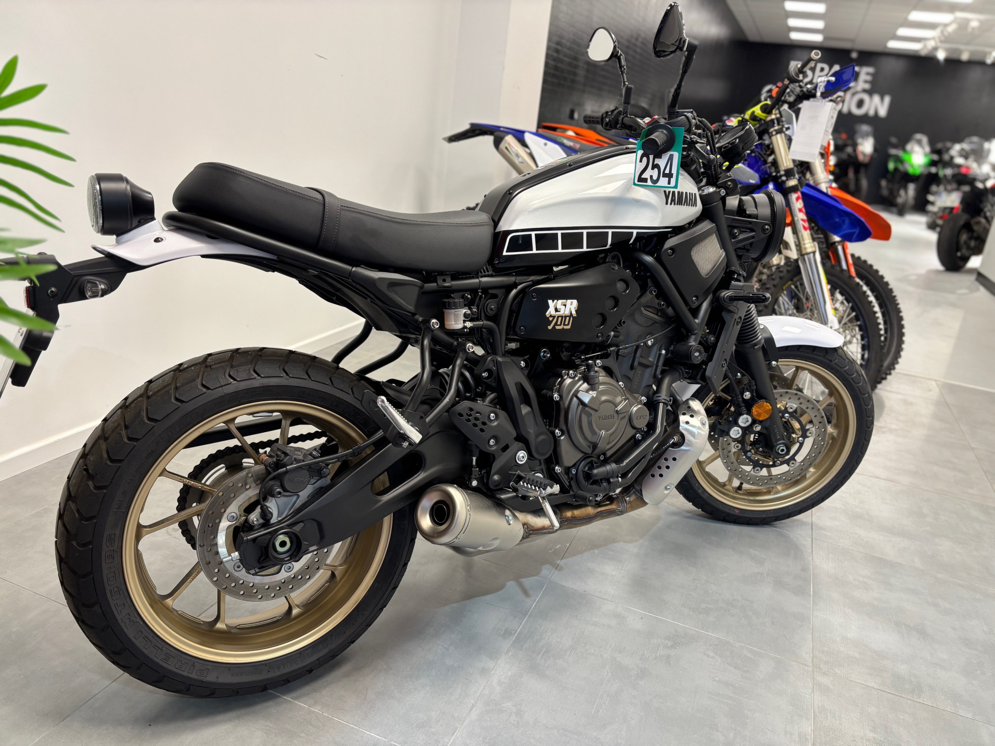 YAMAHA XSR 700 LEGACY