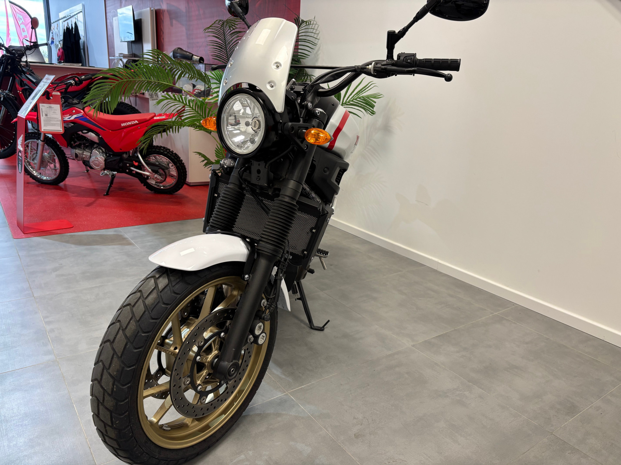 YAMAHA XSR 700 XTRIBUTE