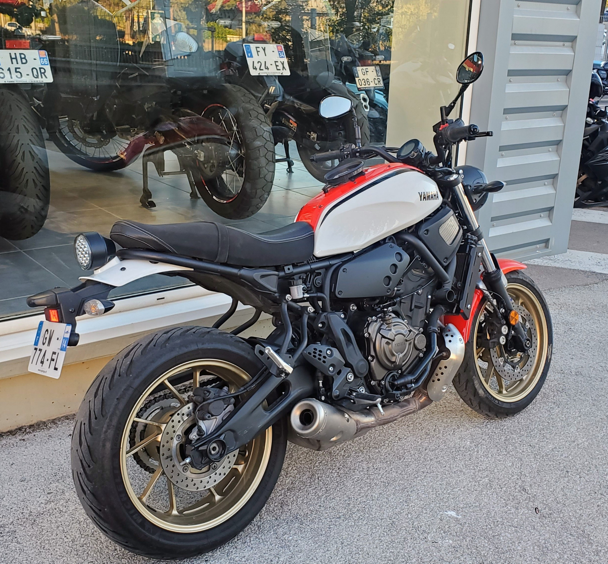 YAMAHA XSR 700