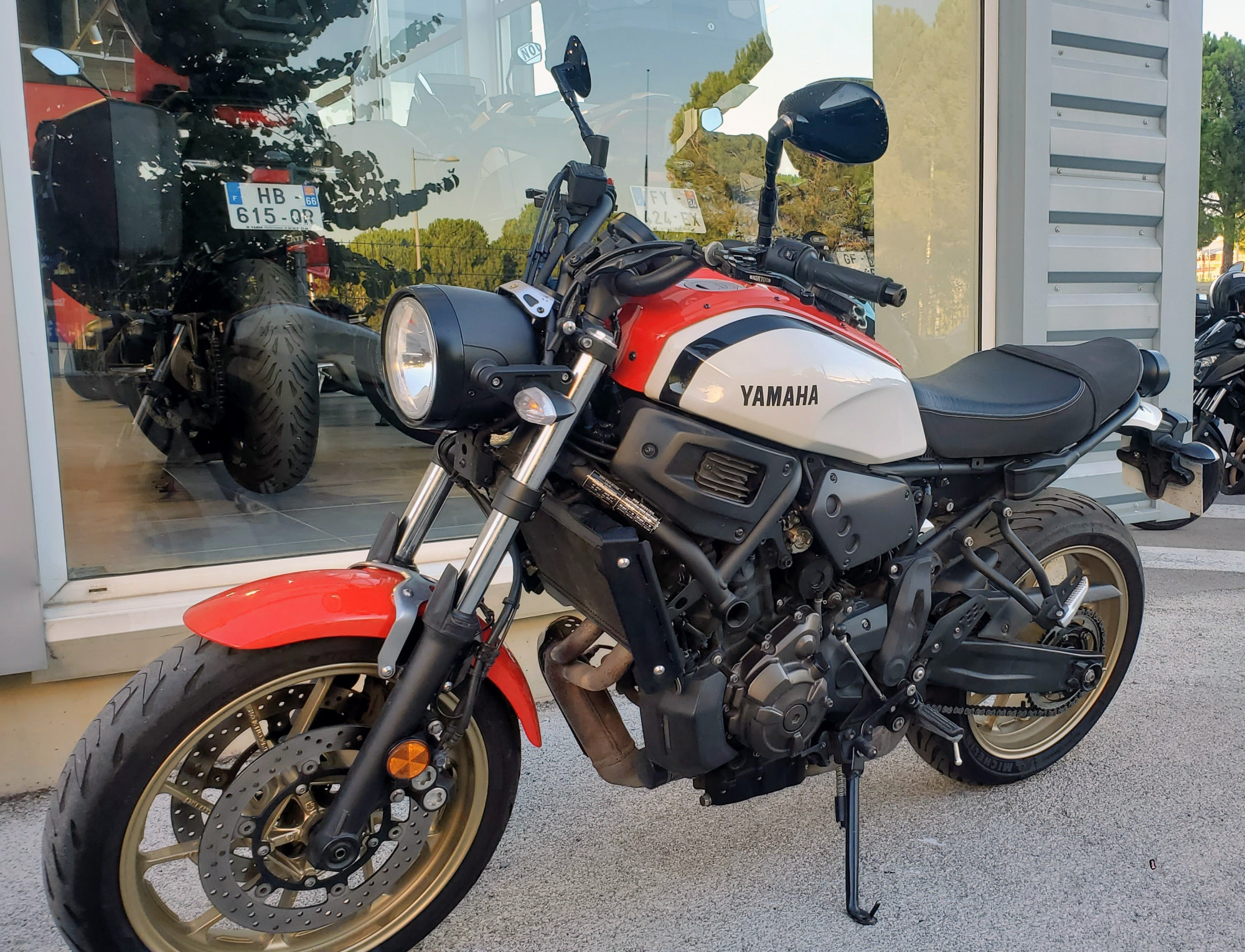 YAMAHA XSR 700