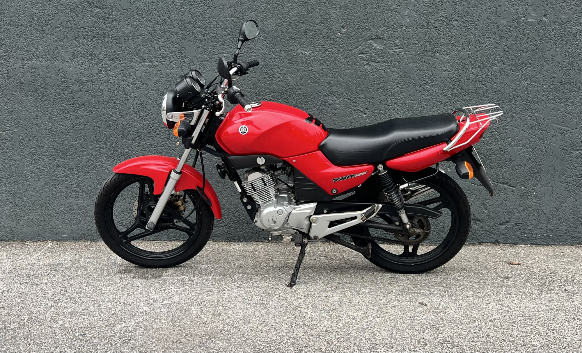 YAMAHA YBR 125
