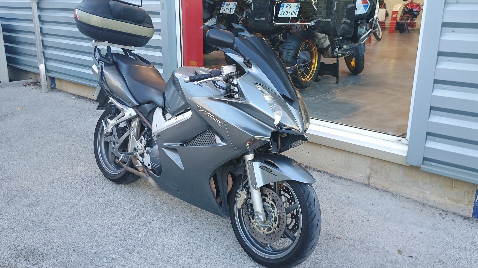 HONDA VFR 800 VTEC